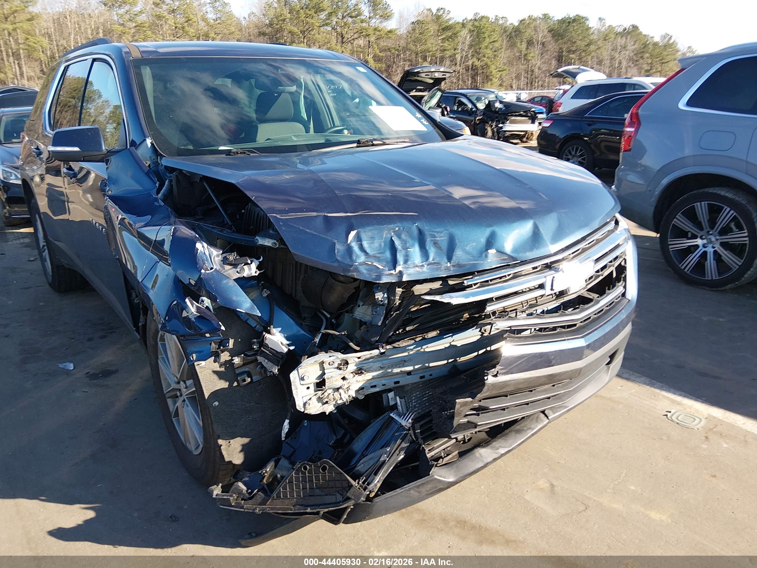 CHEVROLET TRAVERSE image 6