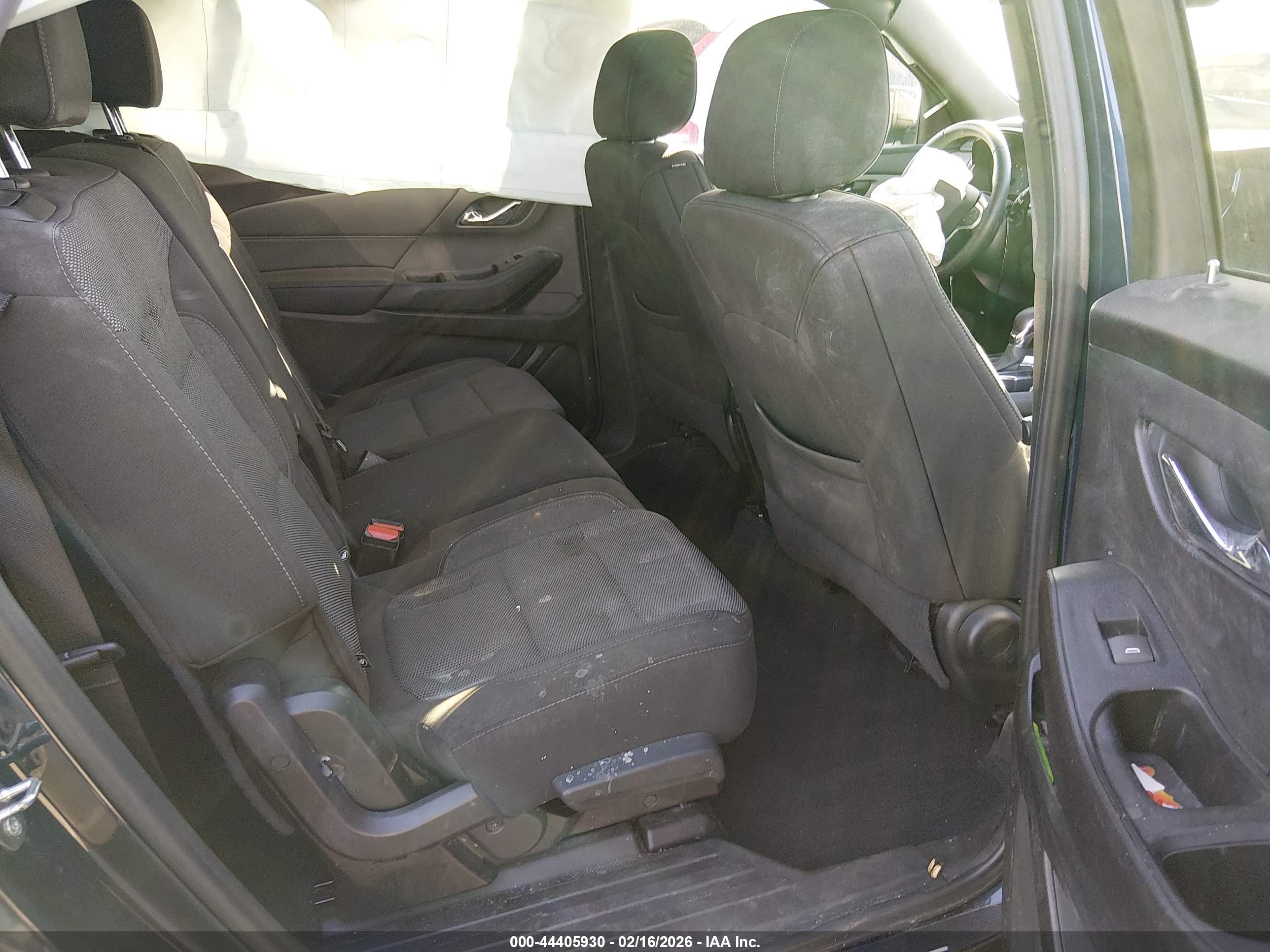 CHEVROLET TRAVERSE image 8