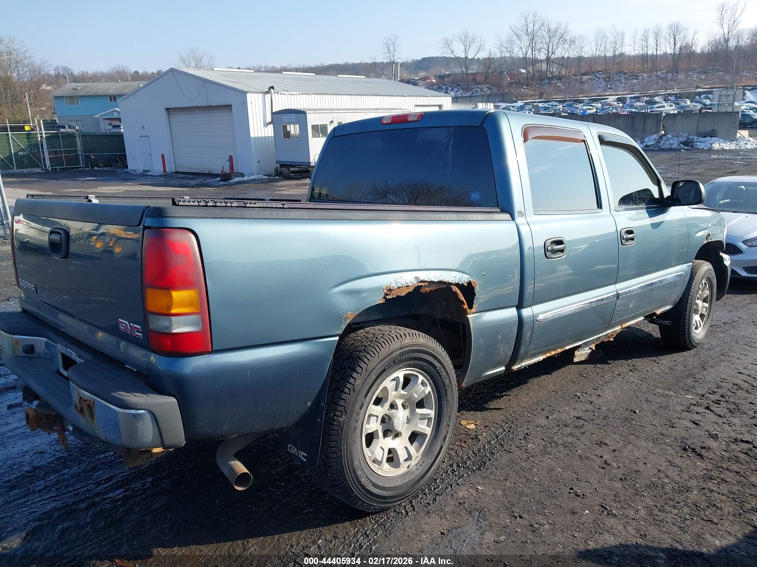 GMC SIERRA image 4