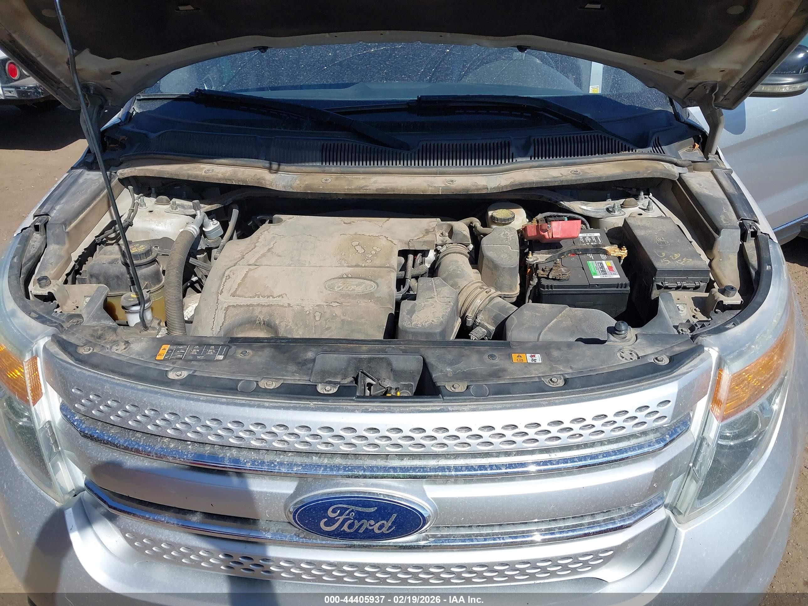 FORD EXPLORER image 10