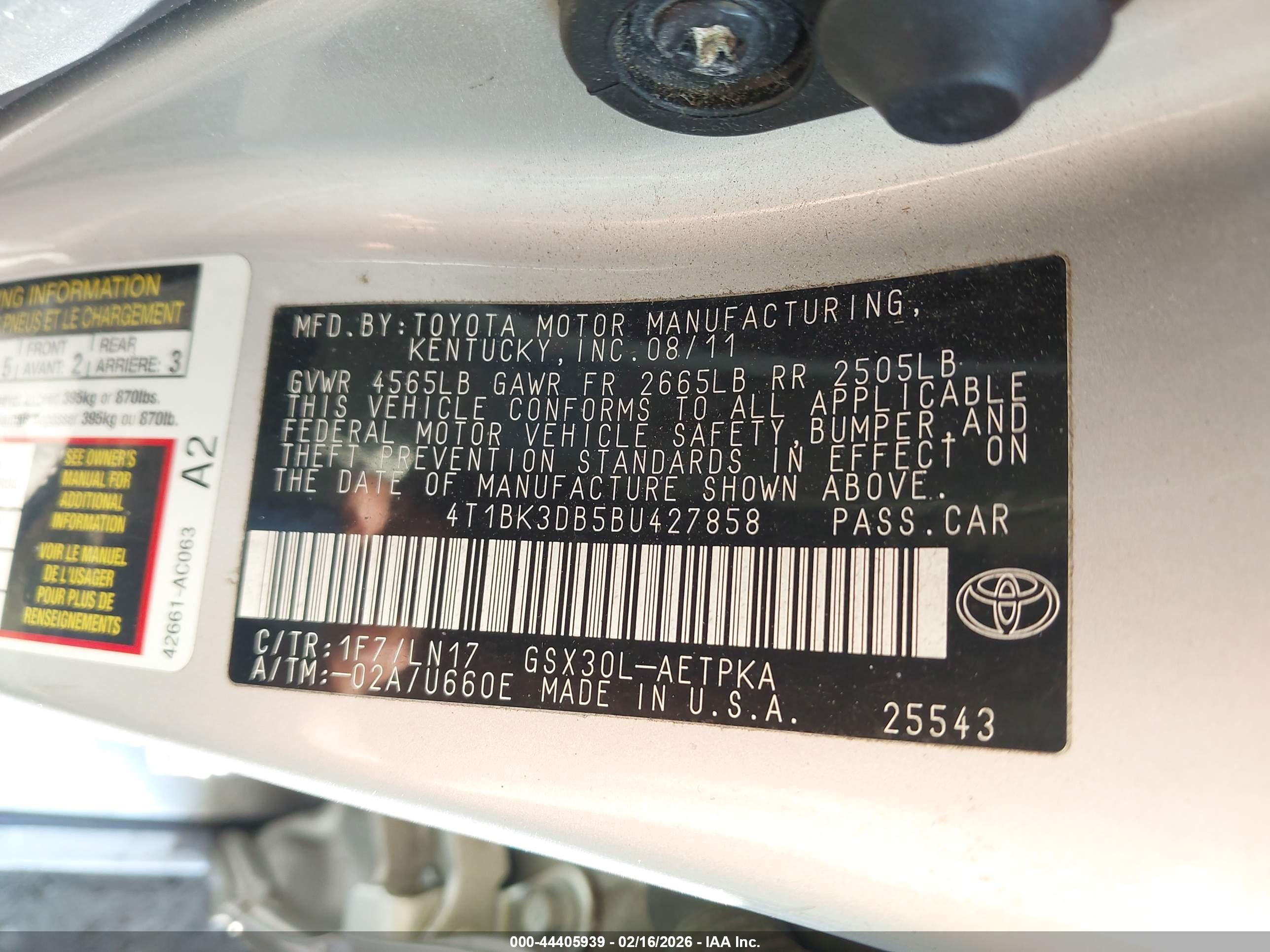 TOYOTA AVALON image 9