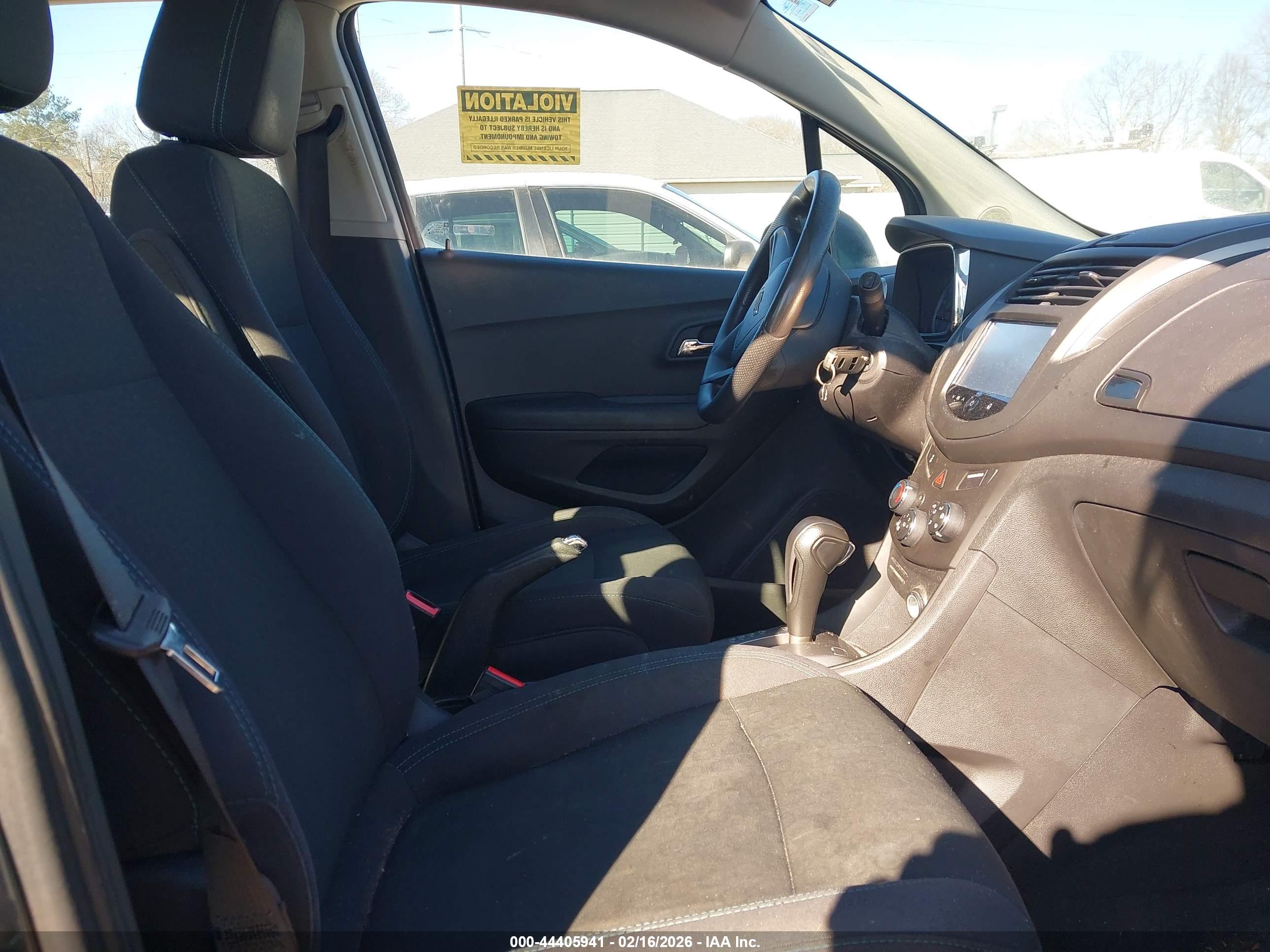 CHEVROLET TRAX image 5