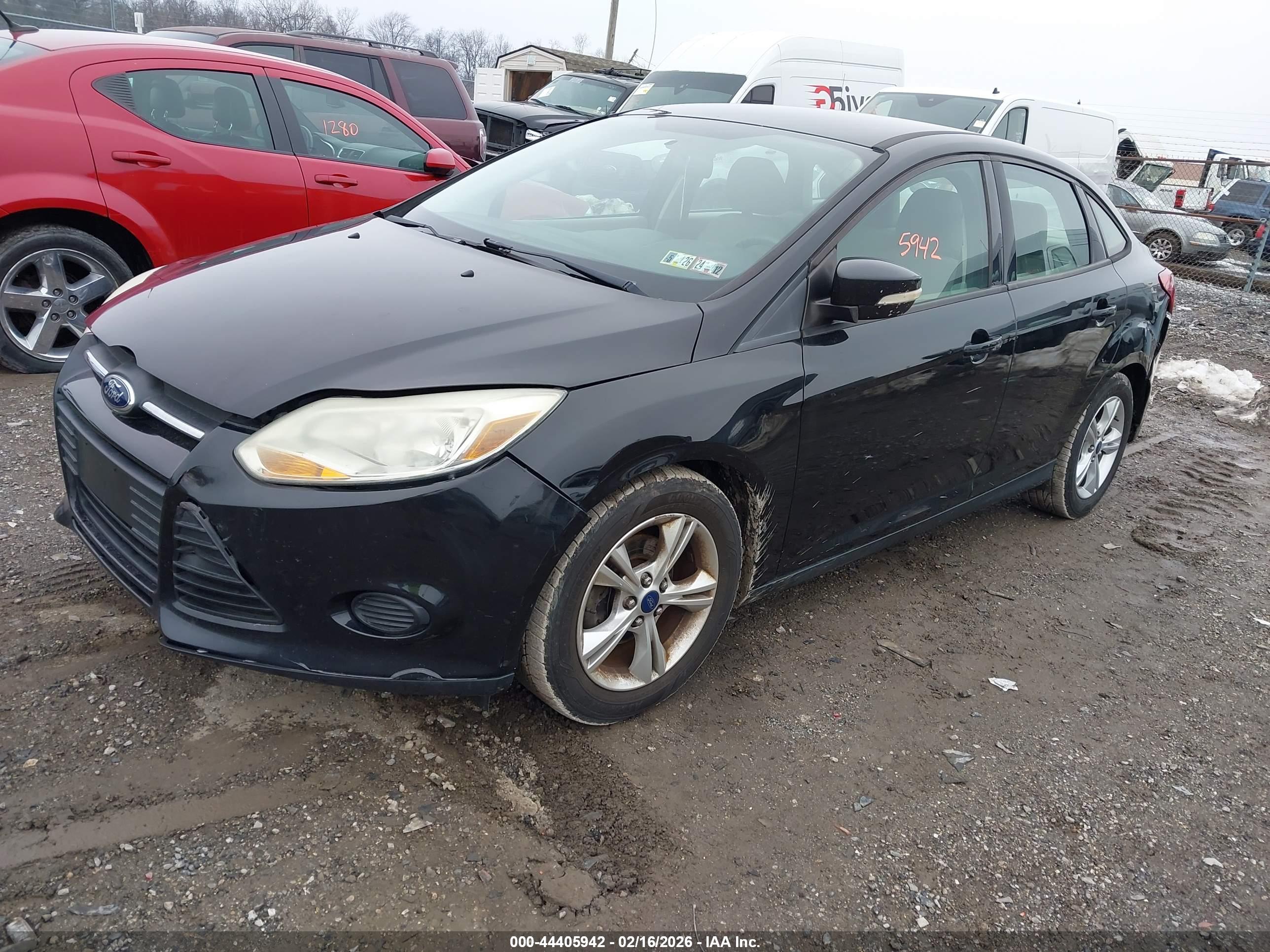 FORD FOCUS image 2