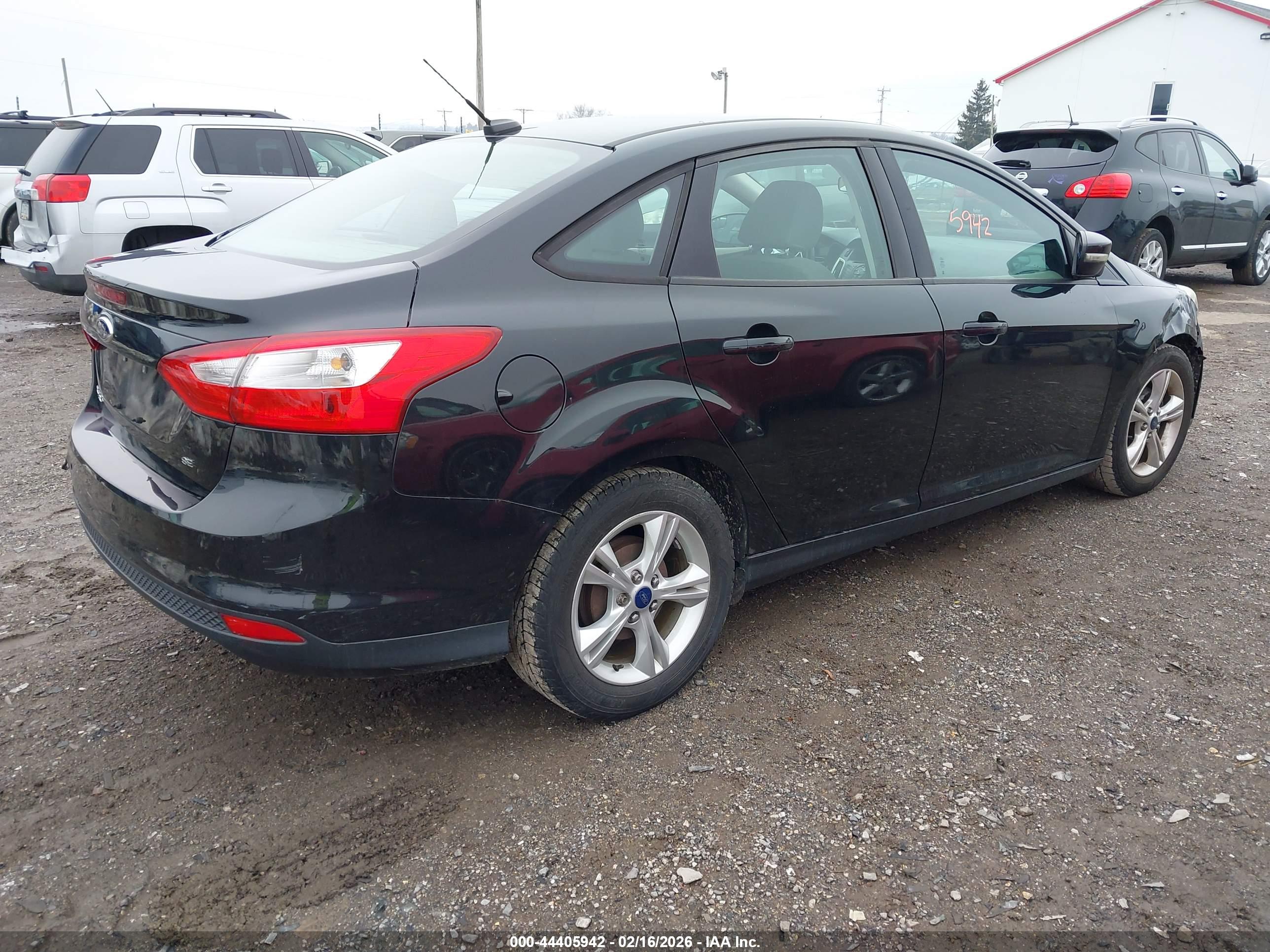 FORD FOCUS image 4