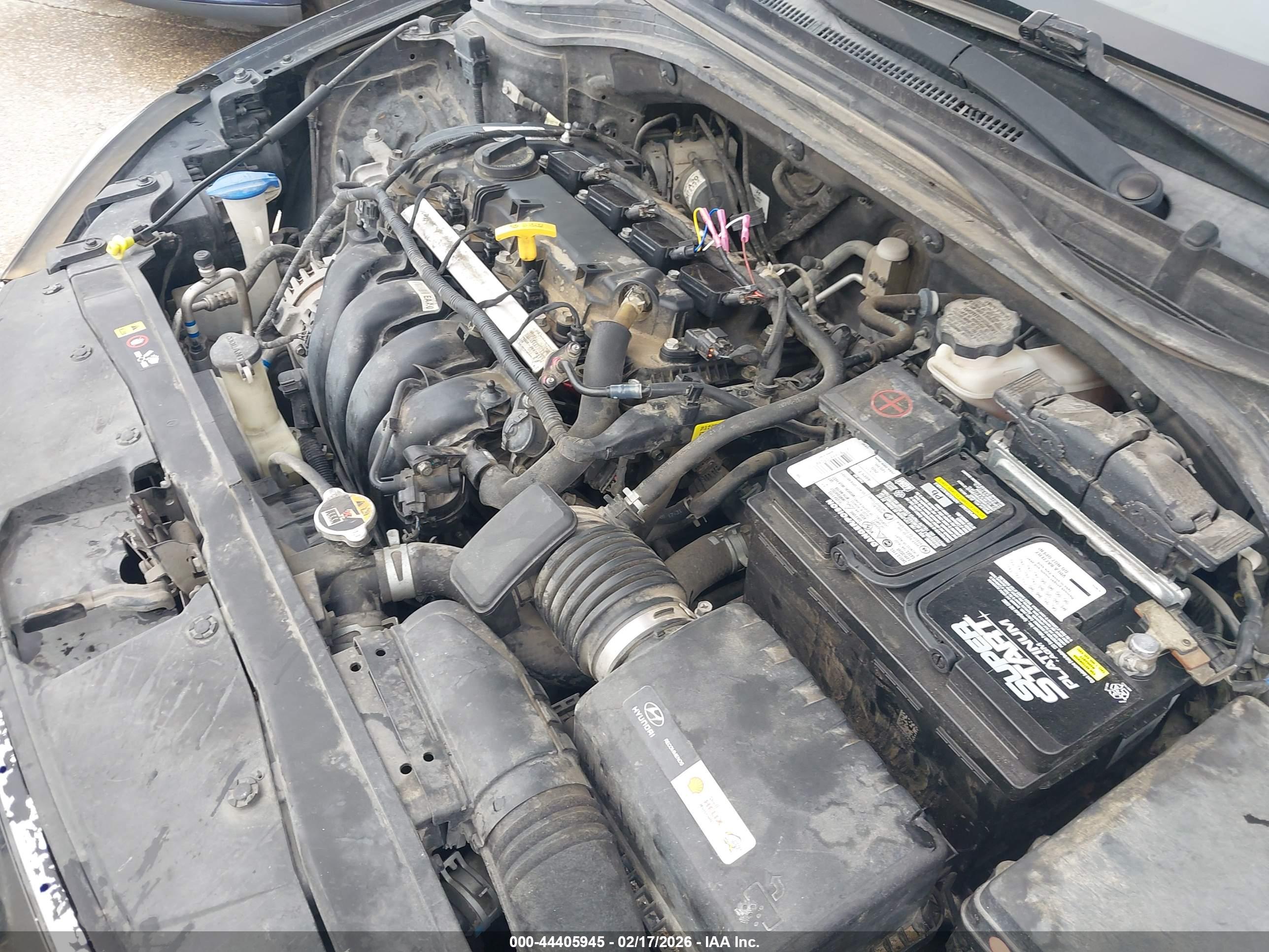 HYUNDAI ELANTRA image 10