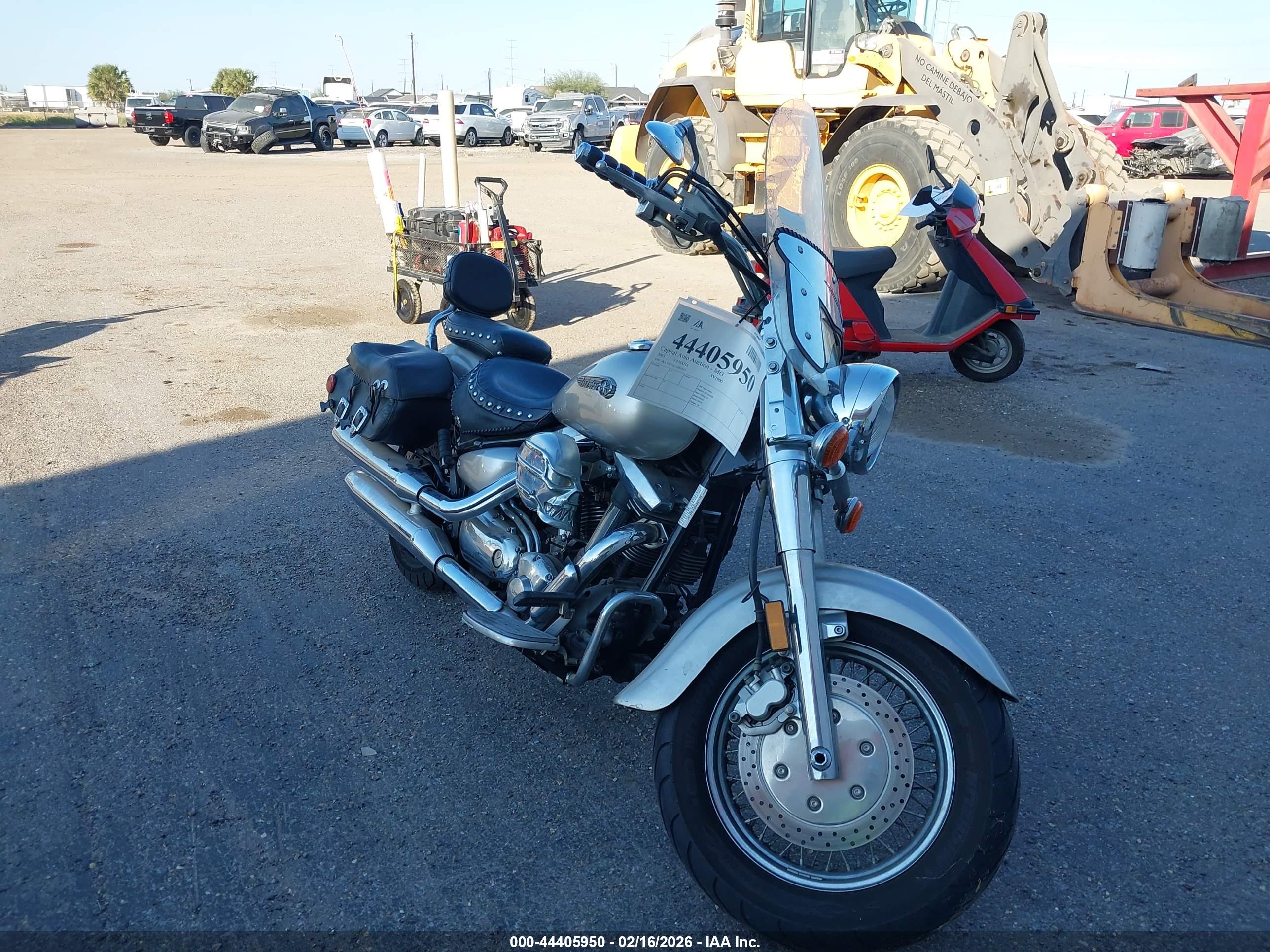 YAMAHA XV1600 image 2