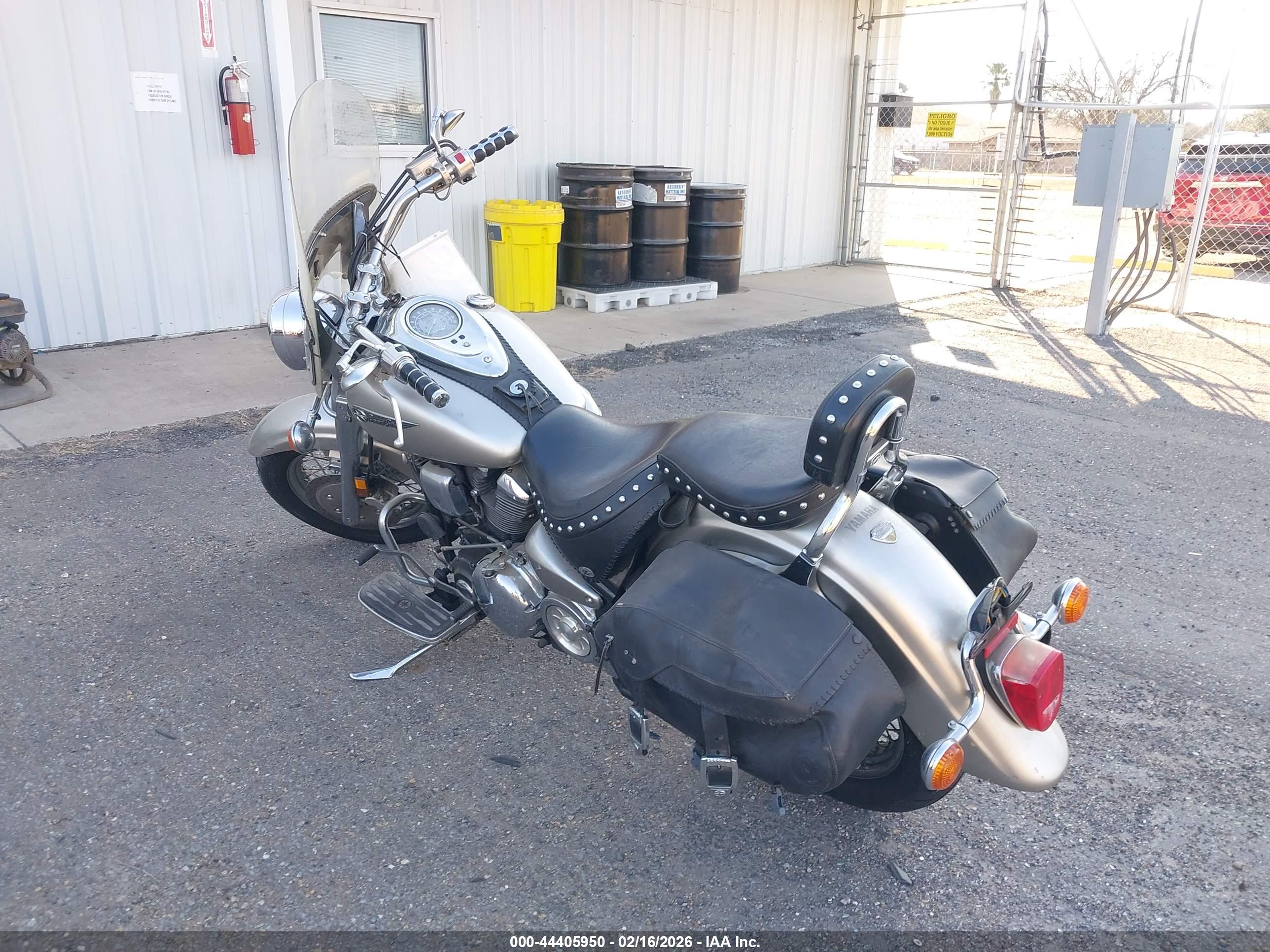 YAMAHA XV1600 image 4
