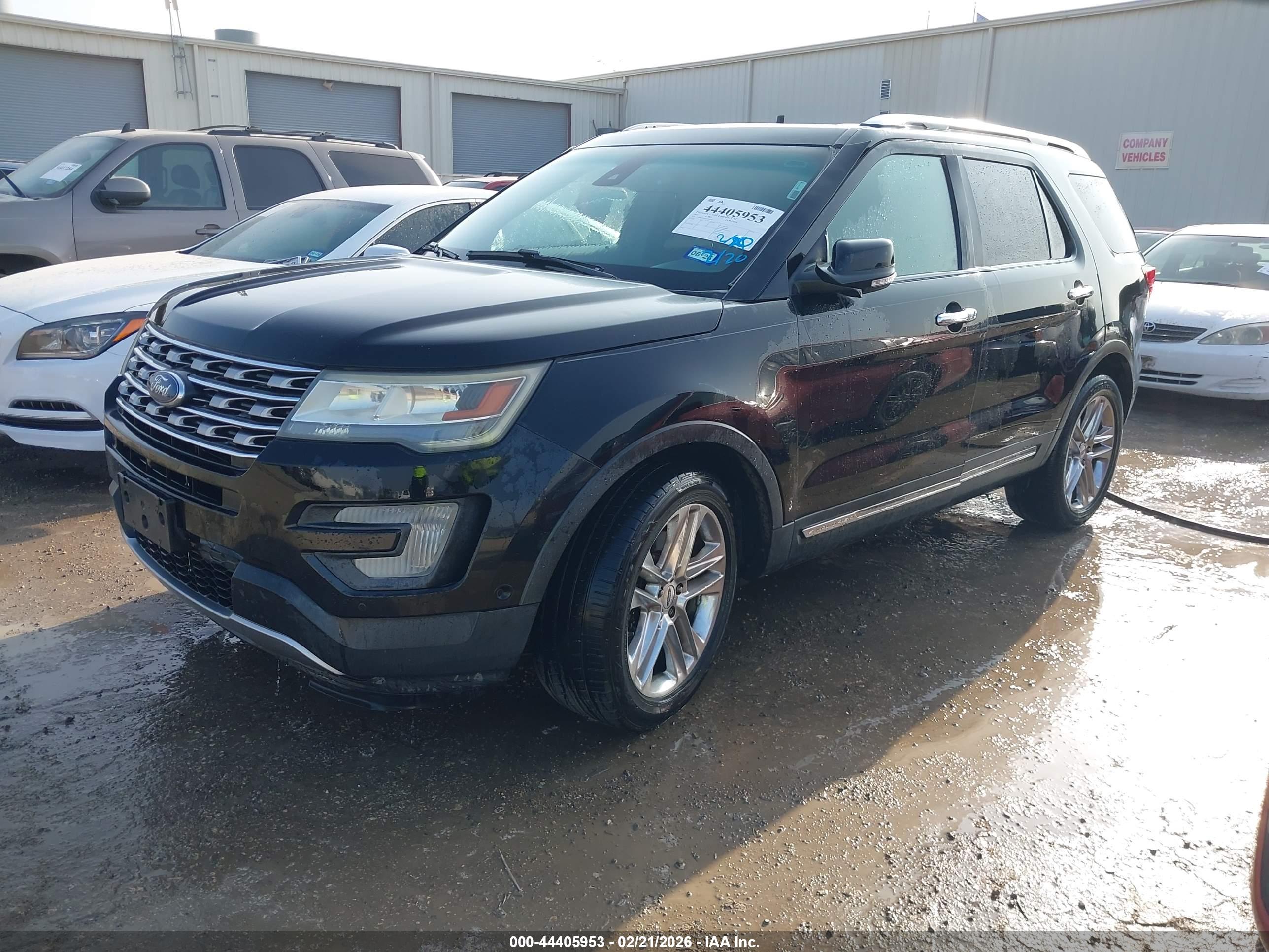 FORD EXPLORER image 2