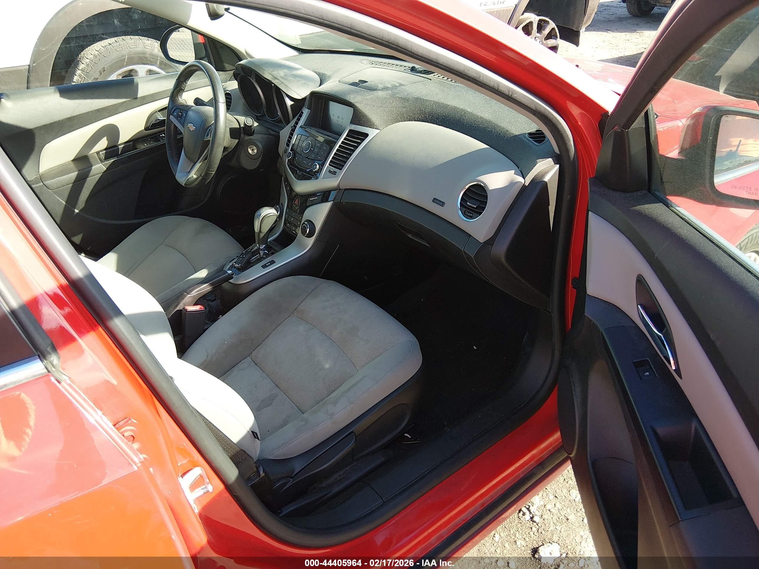 CHEVROLET CRUZE image 5