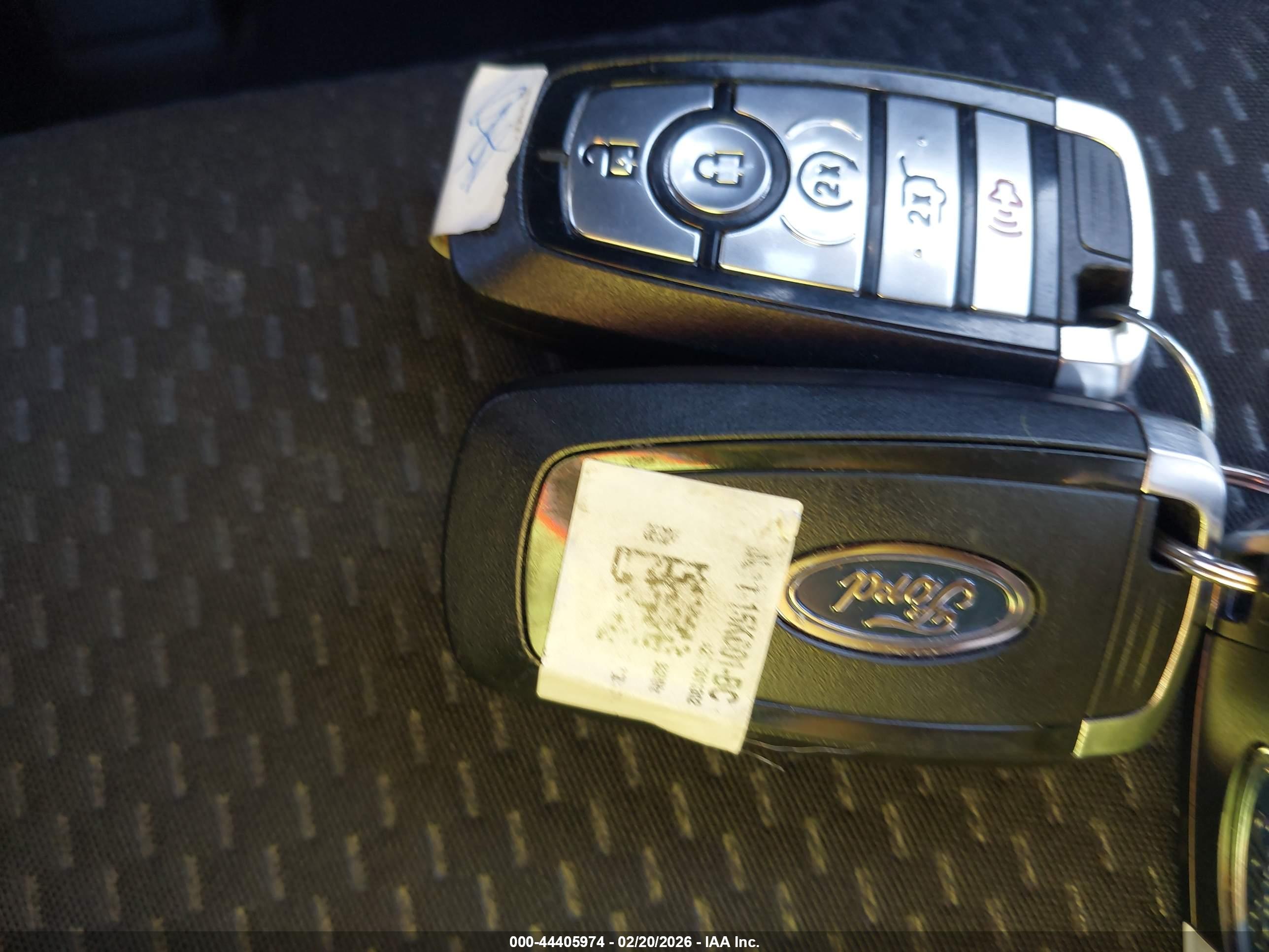 FORD ESCAPE image 11