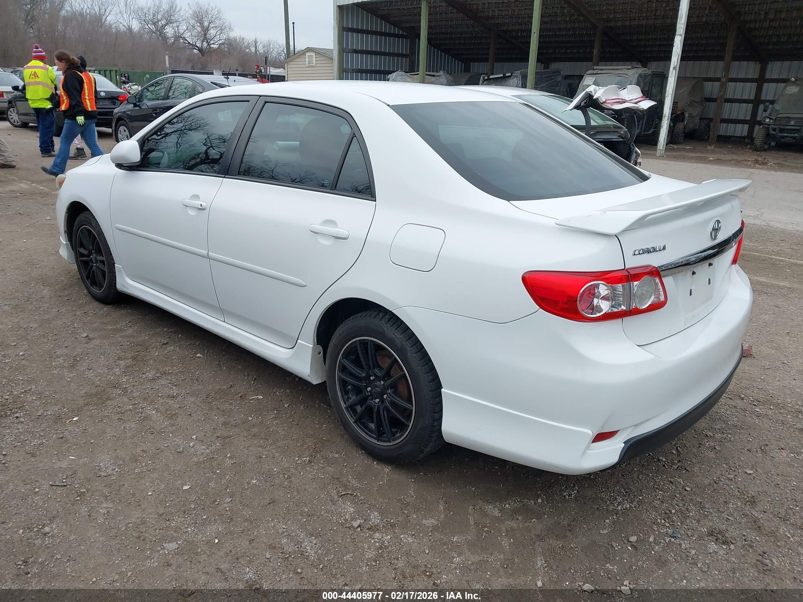 TOYOTA COROLLA image 3
