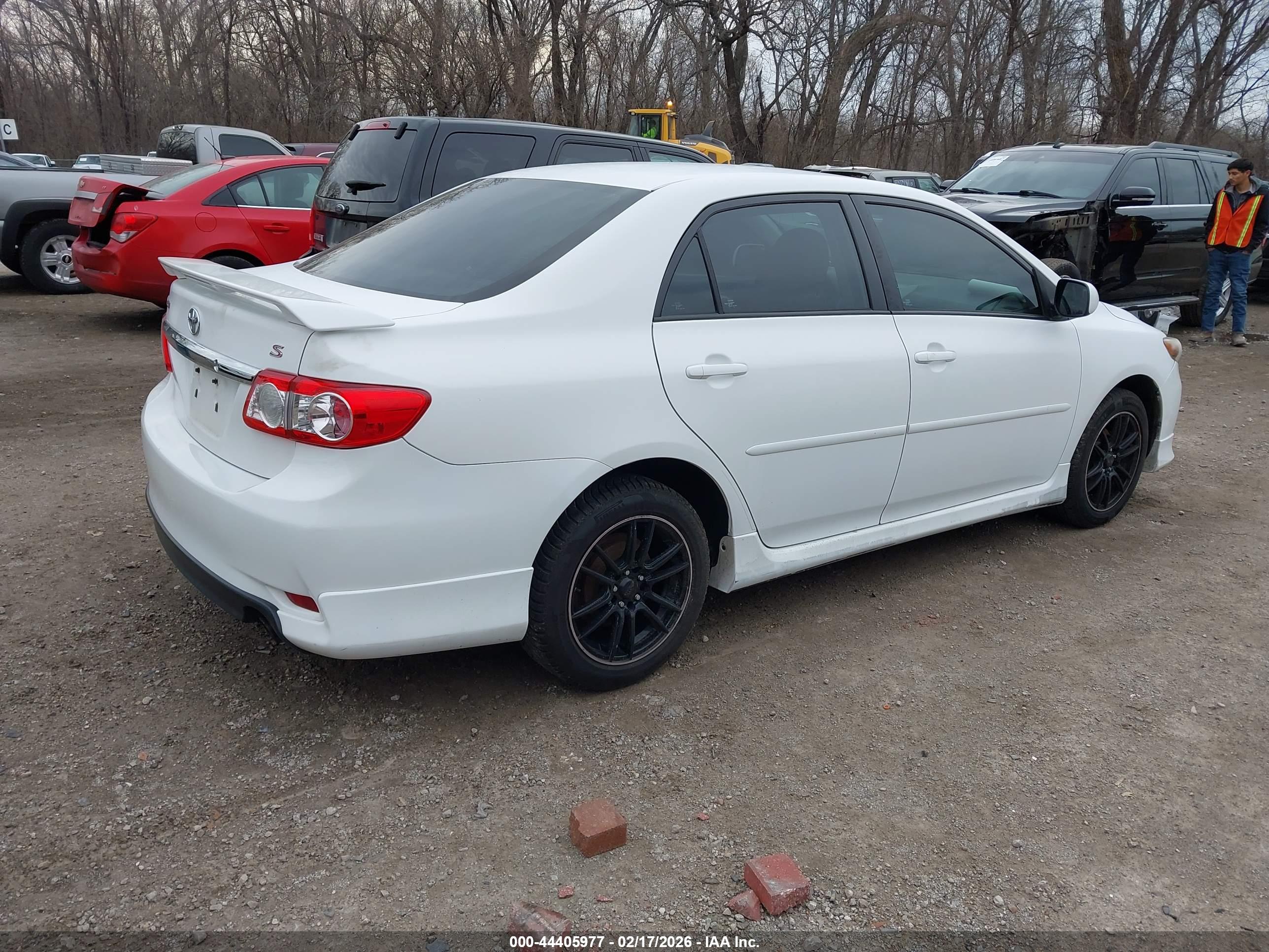TOYOTA COROLLA image 4