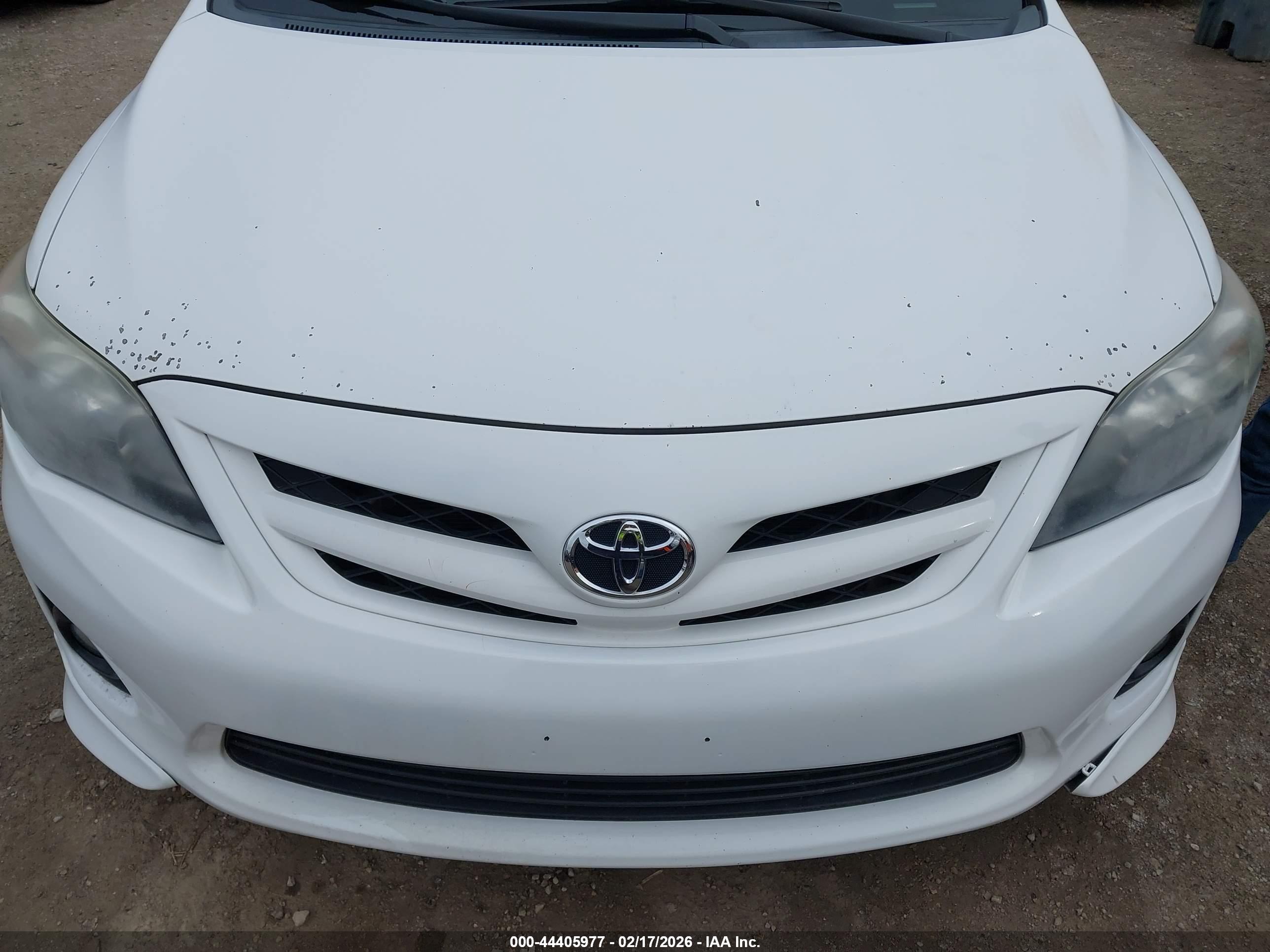 TOYOTA COROLLA image 6