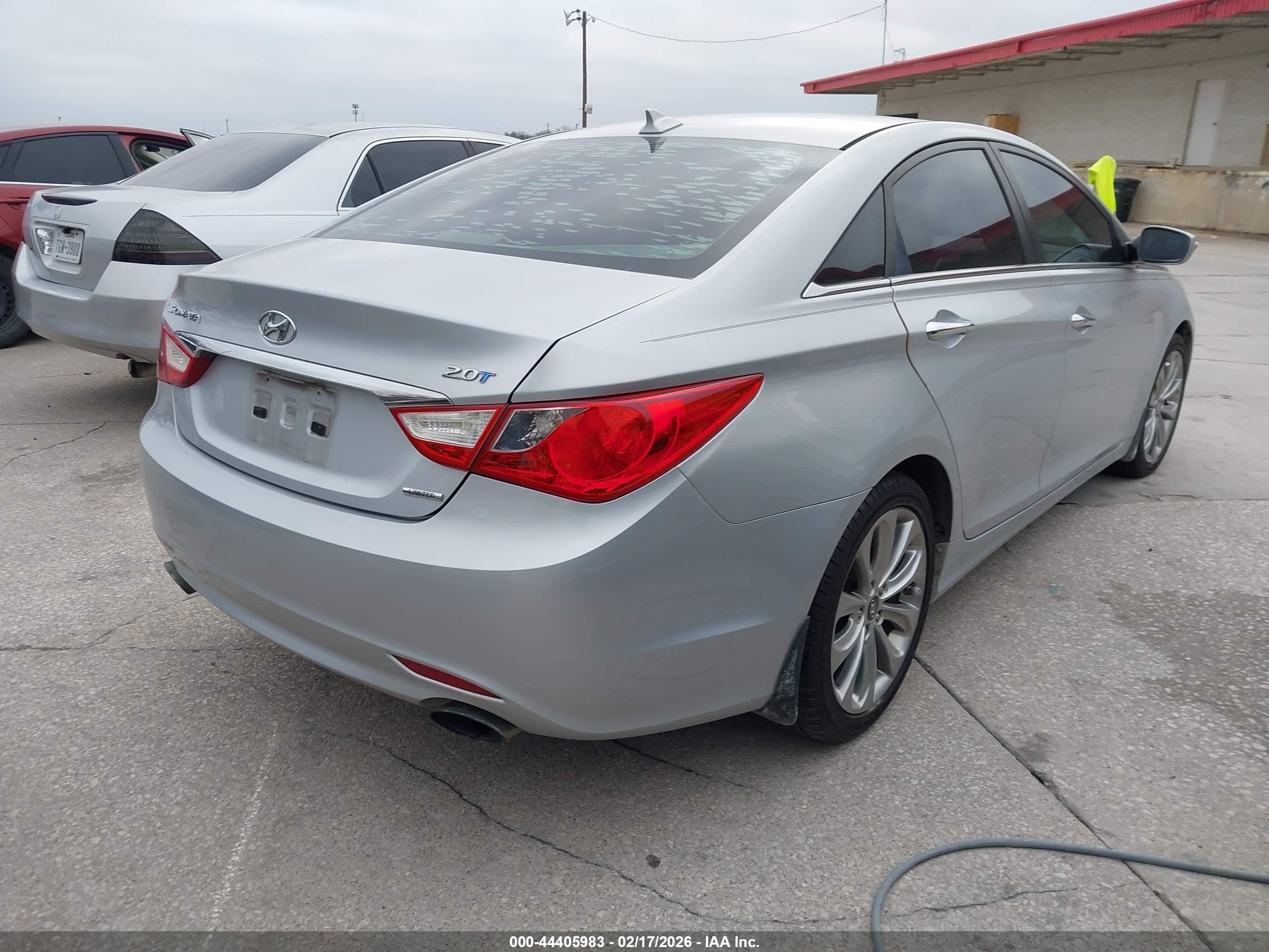 HYUNDAI SONATA image 4