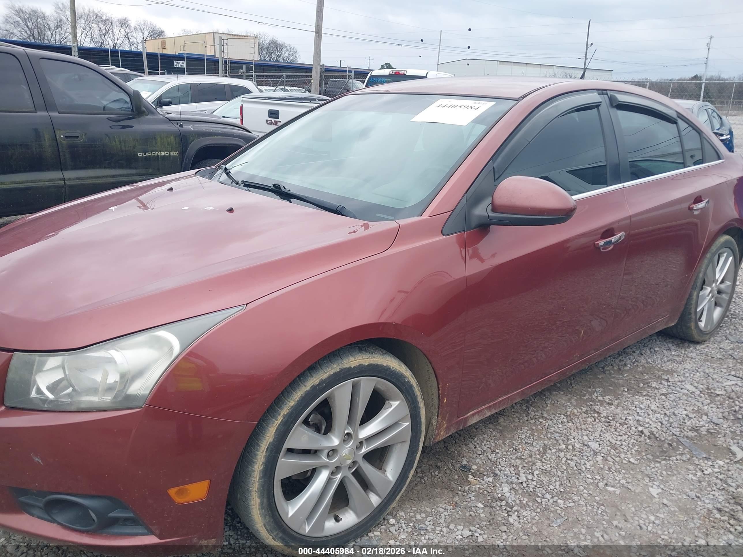CHEVROLET CRUZE image 2