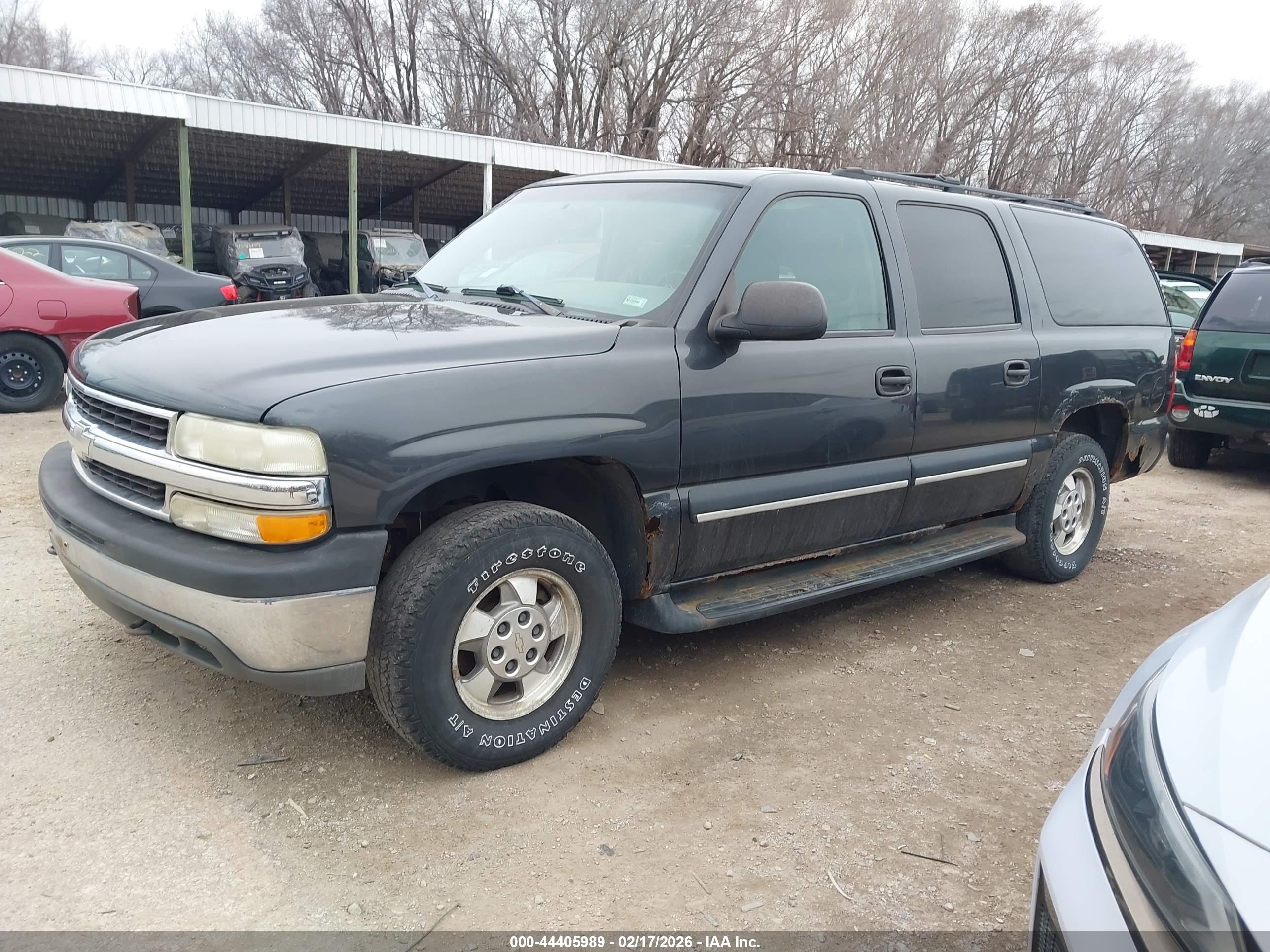 CHEVROLET SUBURBAN image 2