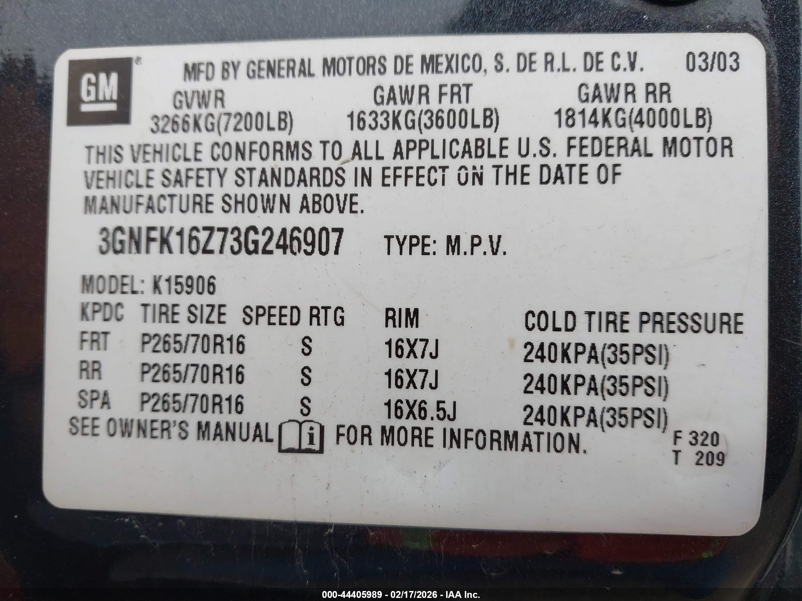 CHEVROLET SUBURBAN image 9