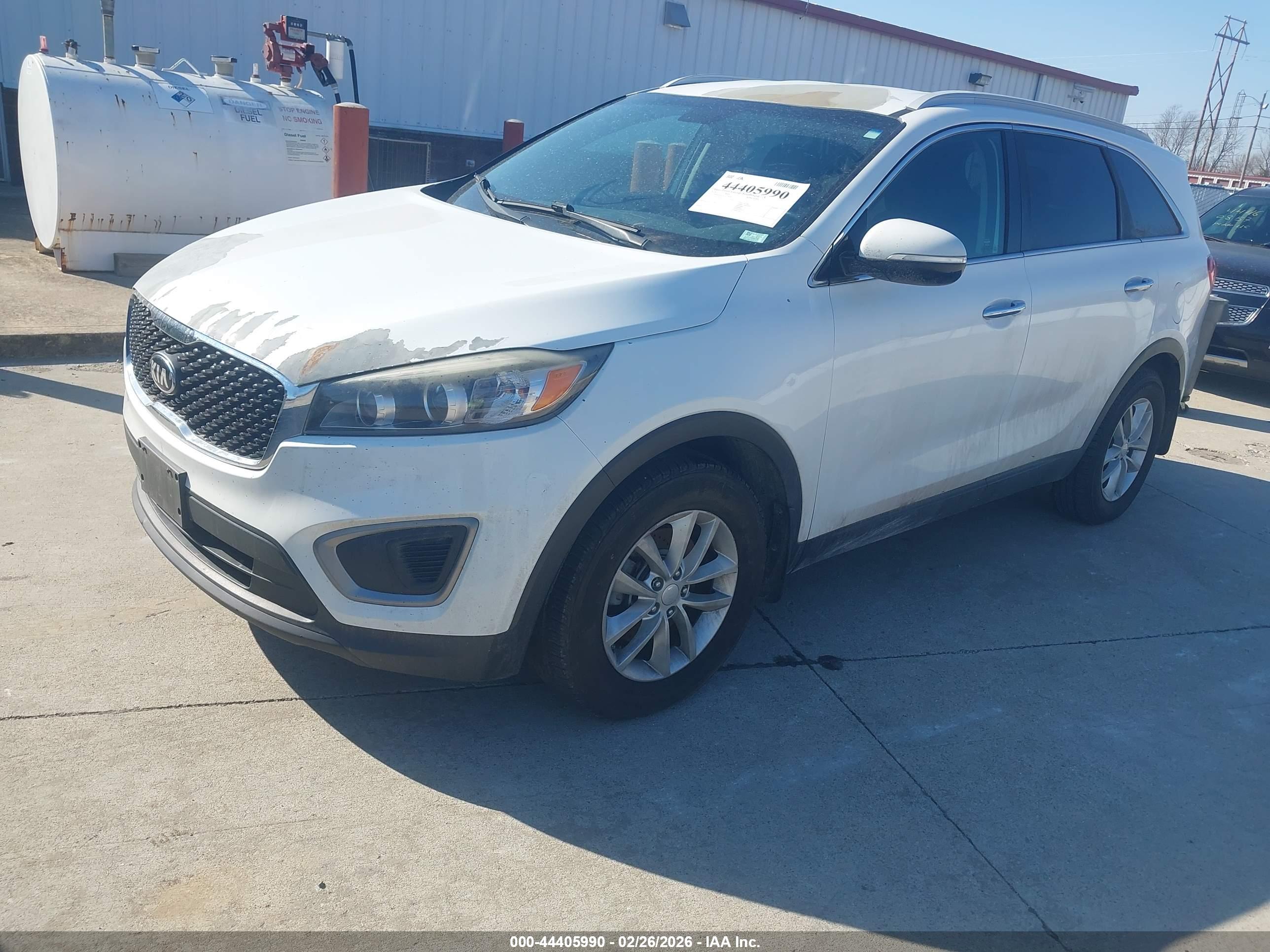KIA SORENTO image 2
