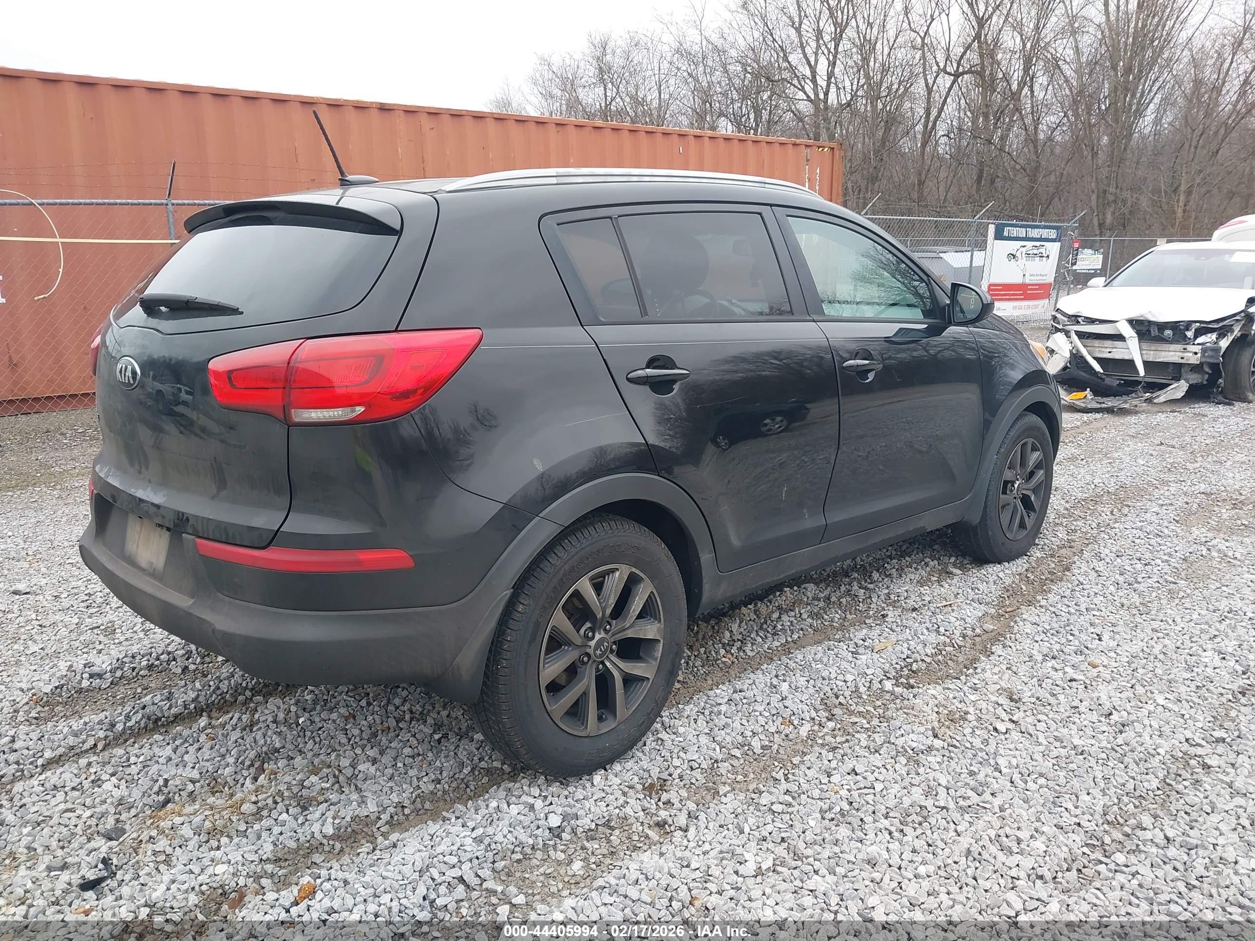 KIA SPORTAGE image 4