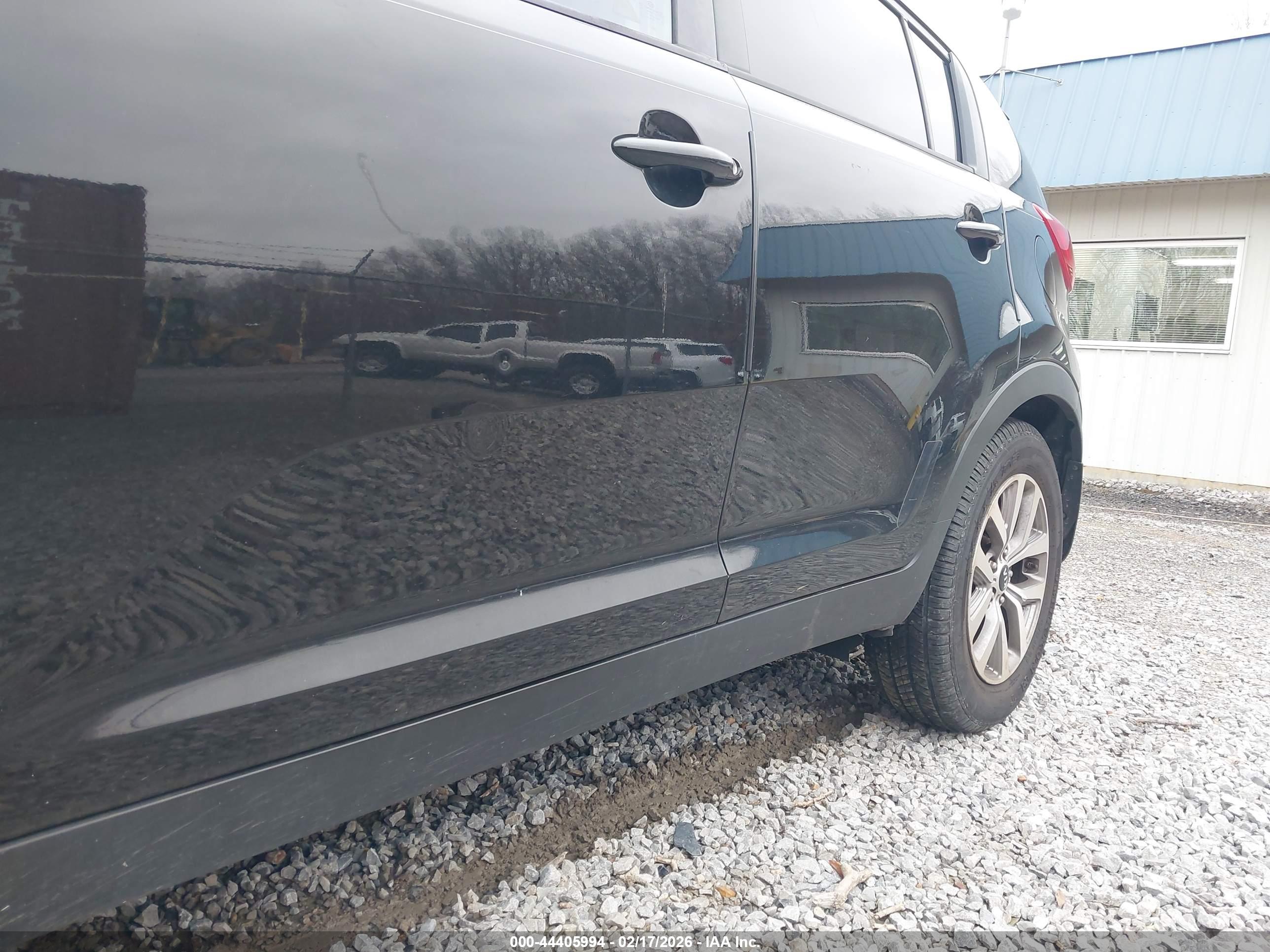 KIA SPORTAGE image 6