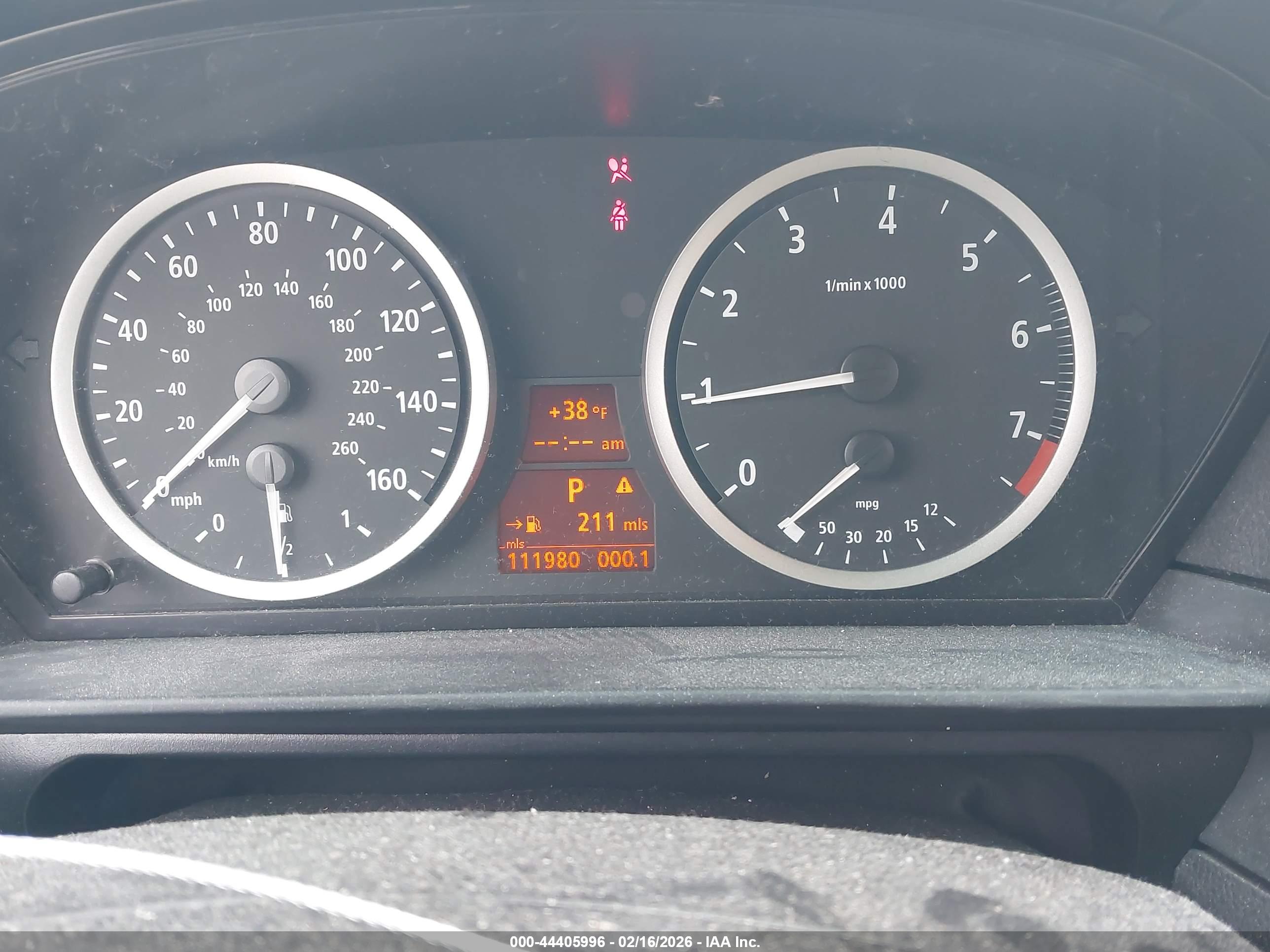 BMW 525I image 7