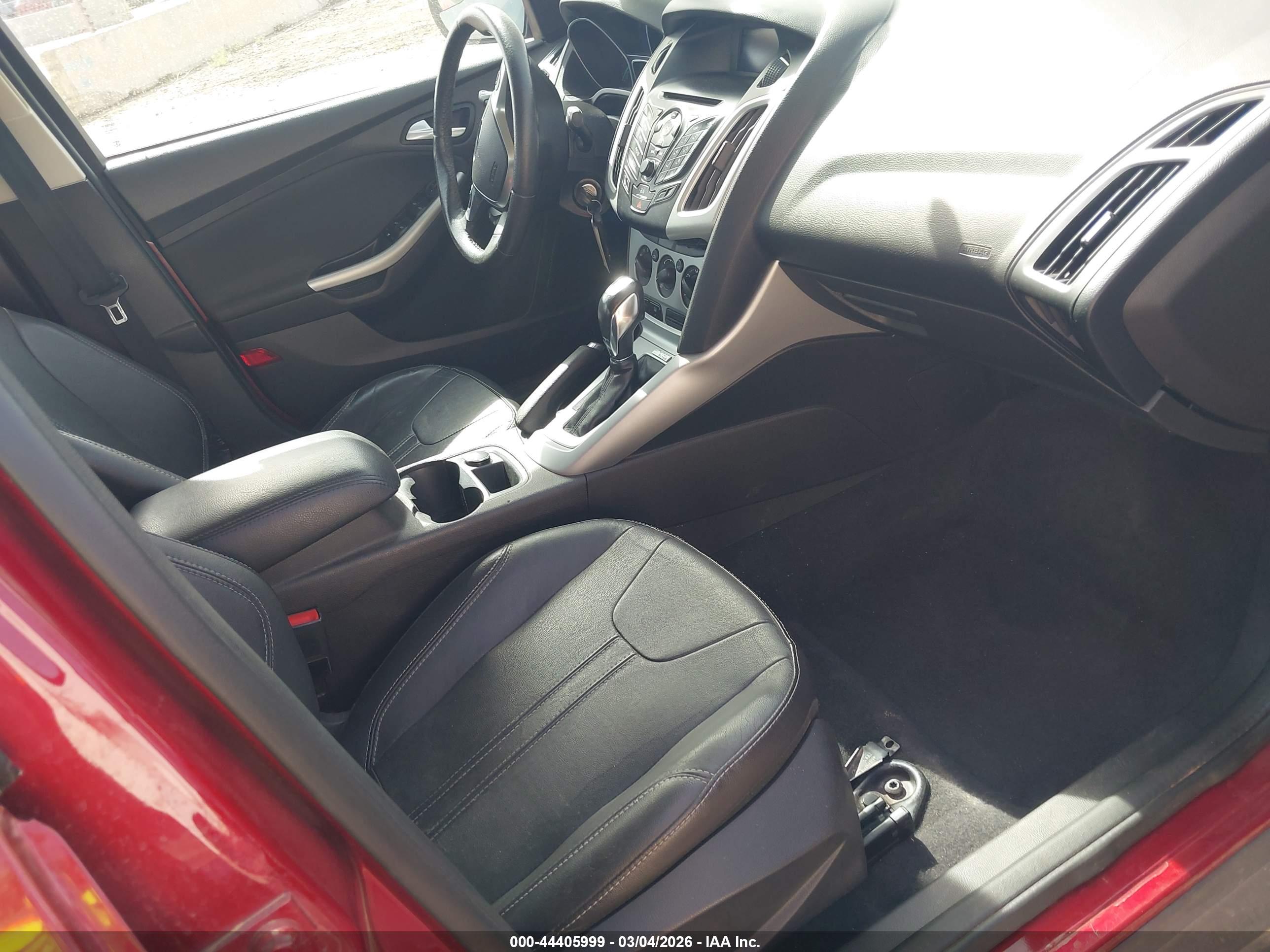 FORD FOCUS image 5