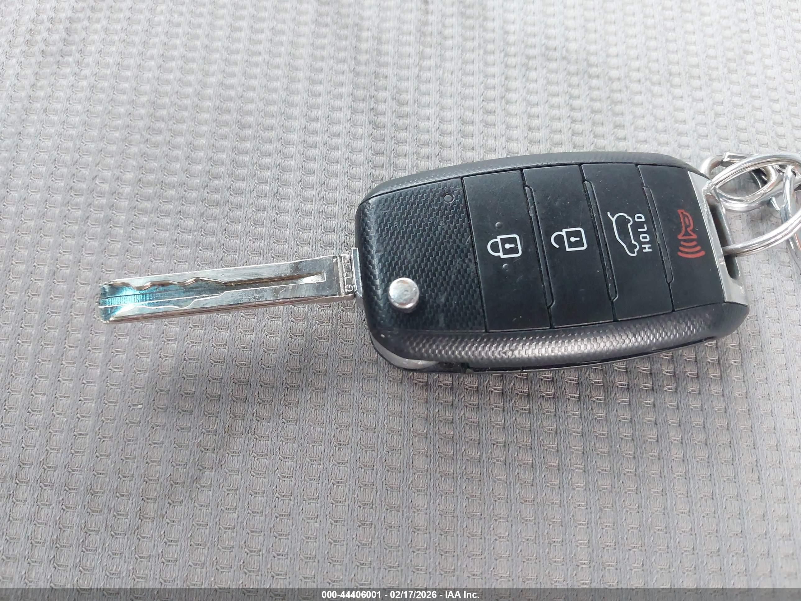 KIA SORENTO image 11