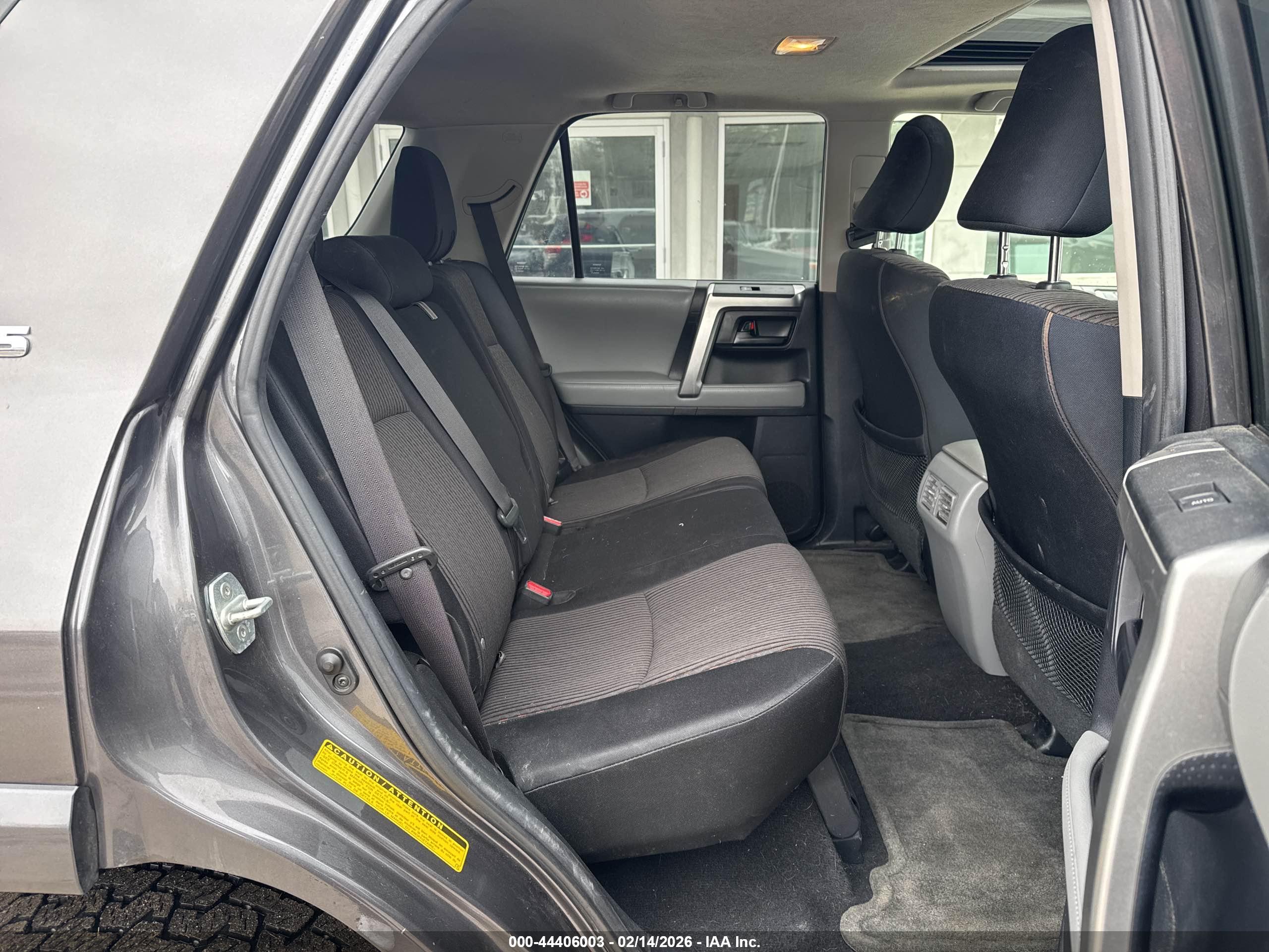 TOYOTA 4RUNNER image 8