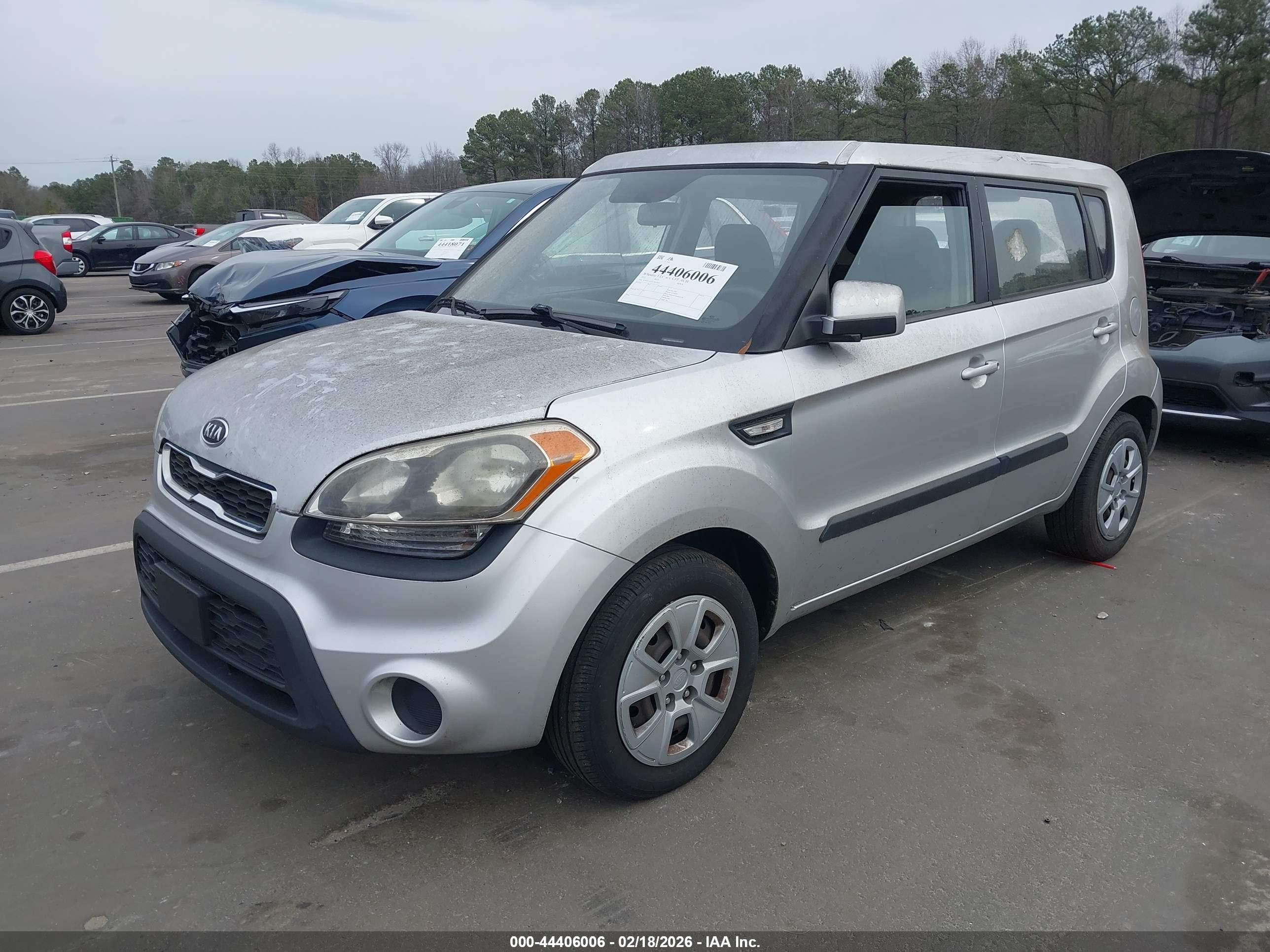 KIA SOUL image 2