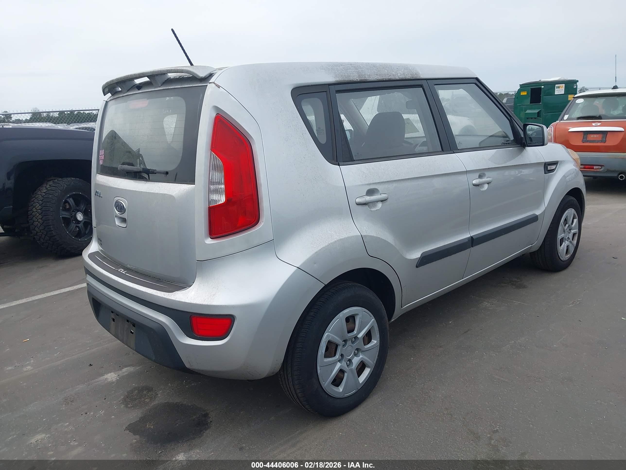 KIA SOUL image 4