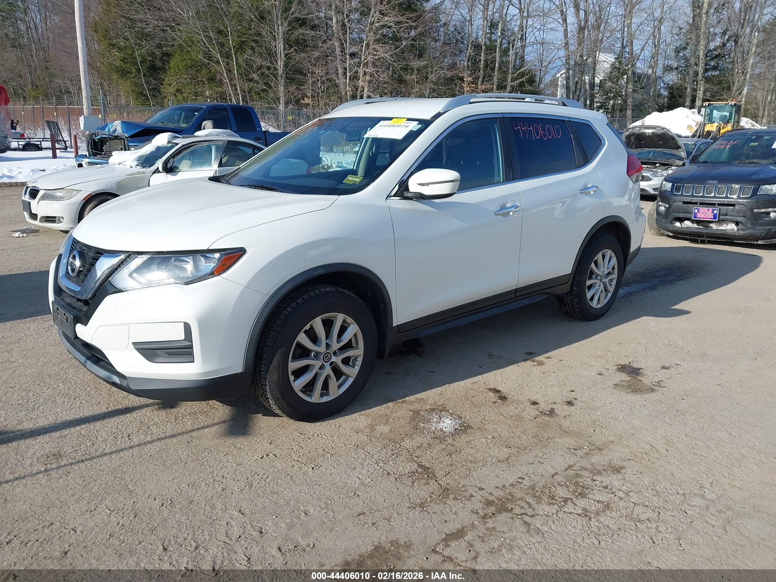 NISSAN ROGUE image 2
