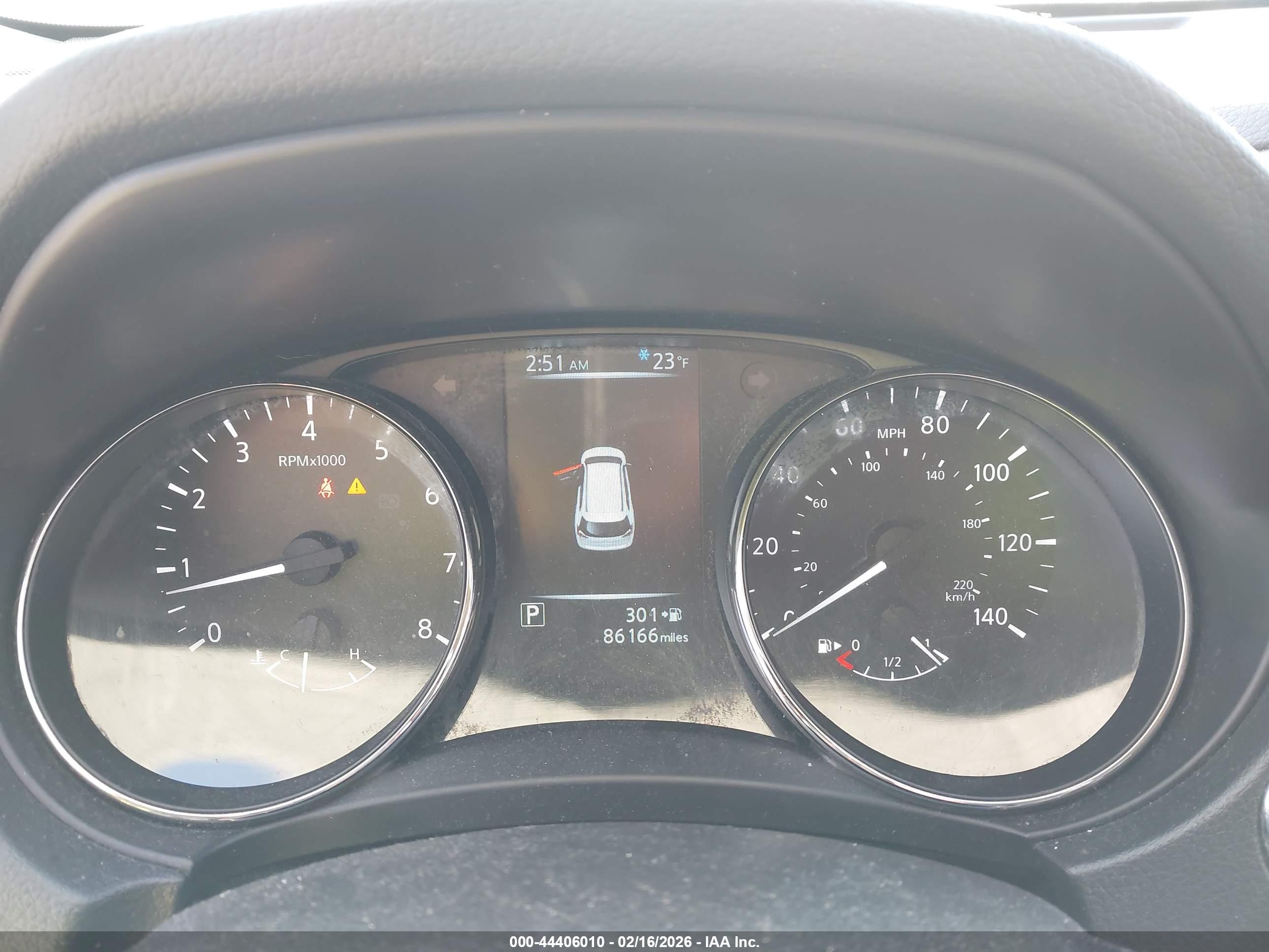 NISSAN ROGUE image 7