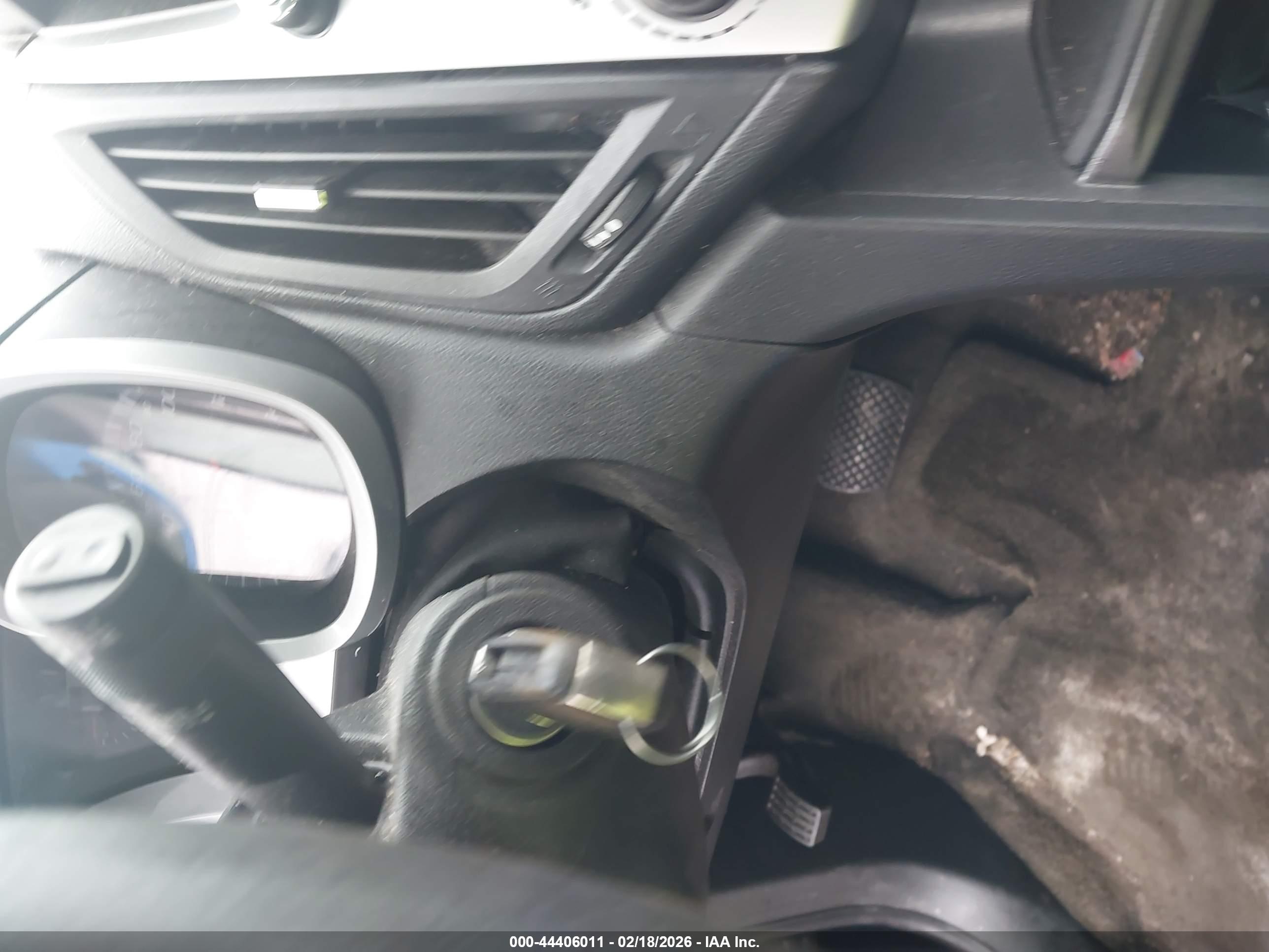 CHEVROLET EQUINOX image 11