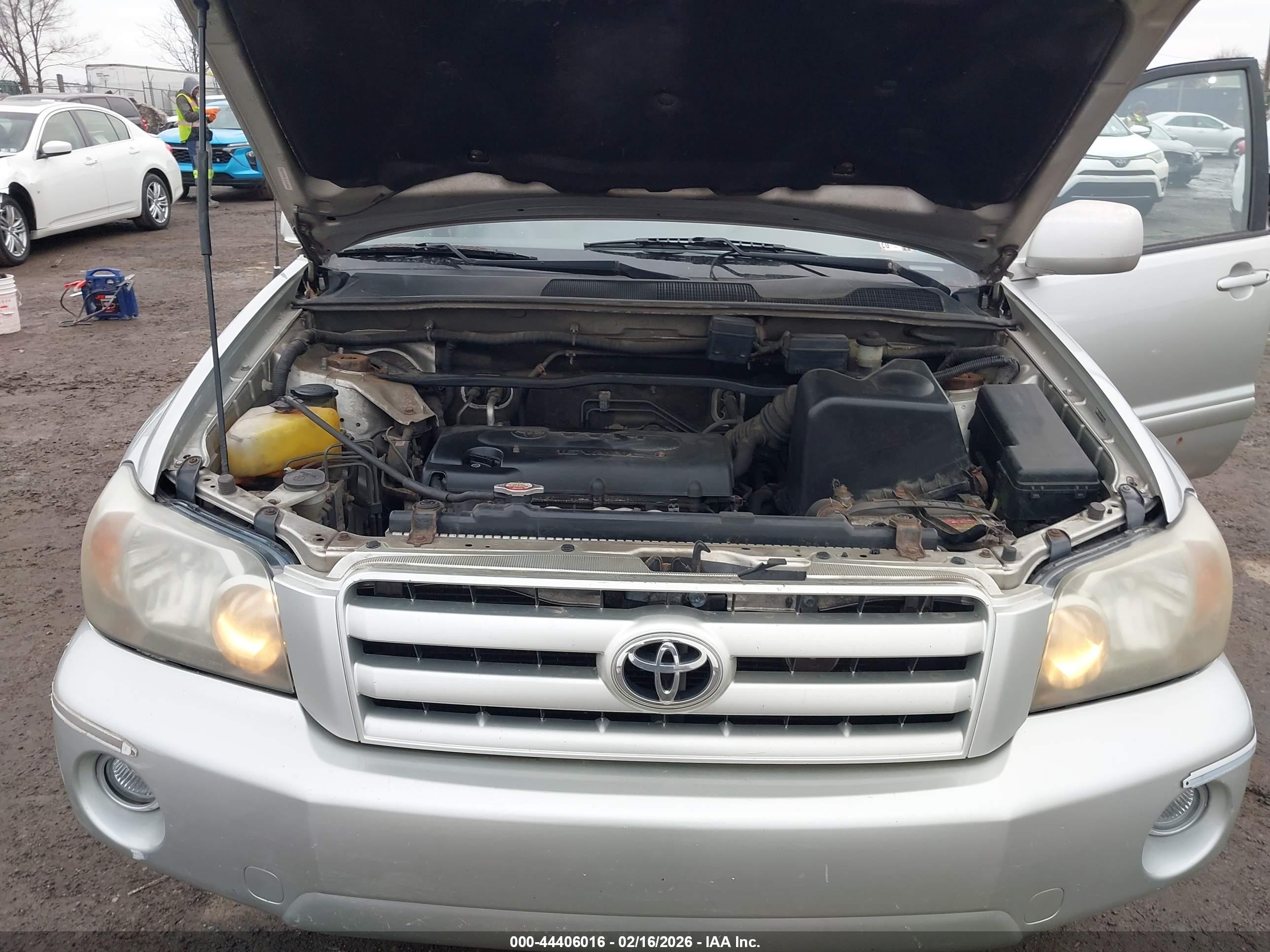 TOYOTA HIGHLANDER image 10