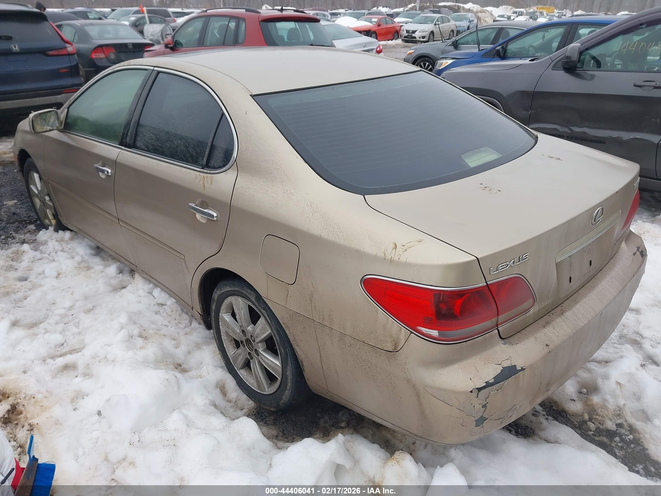 LEXUS ES image 3