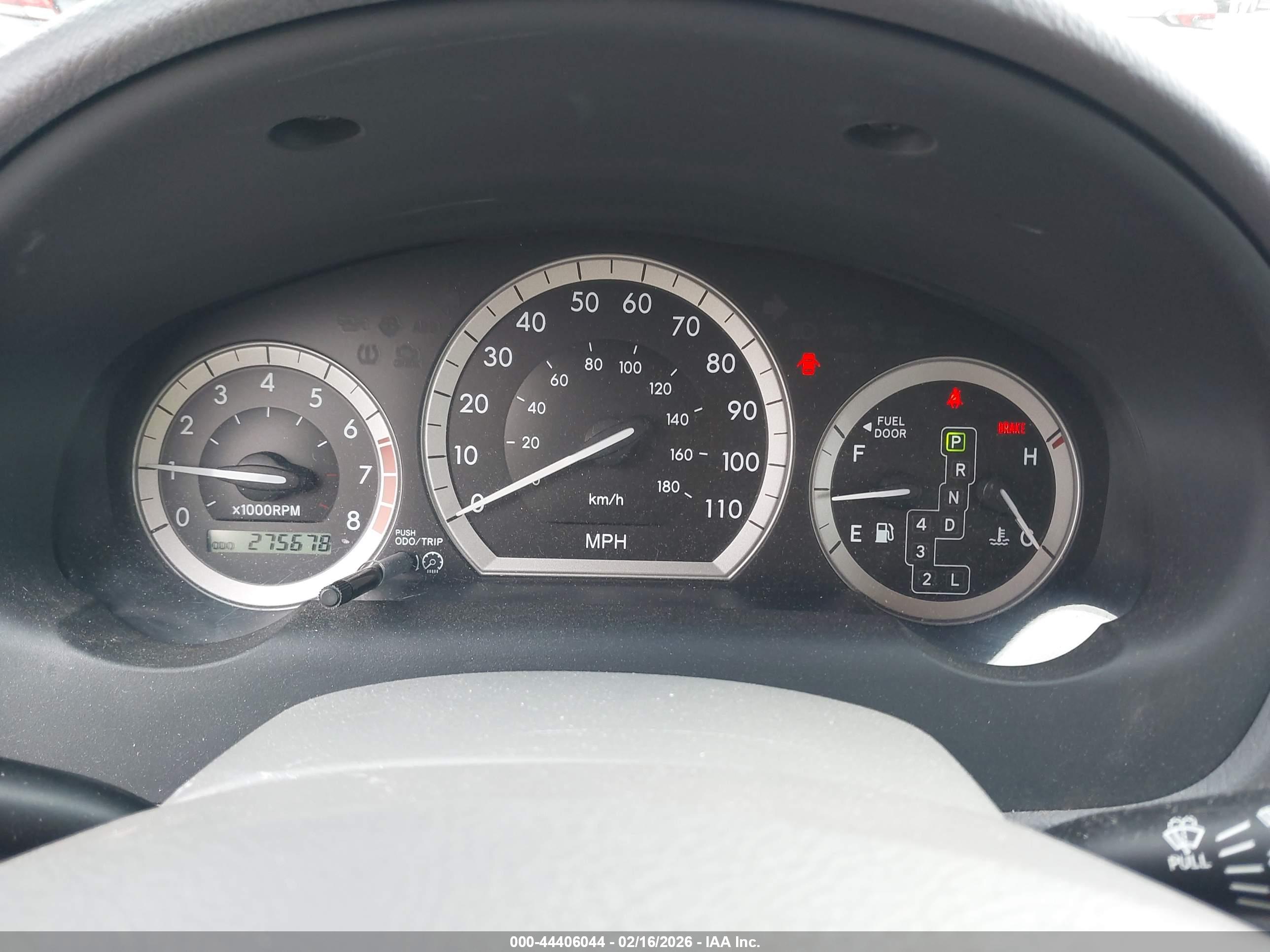 TOYOTA SIENNA image 7