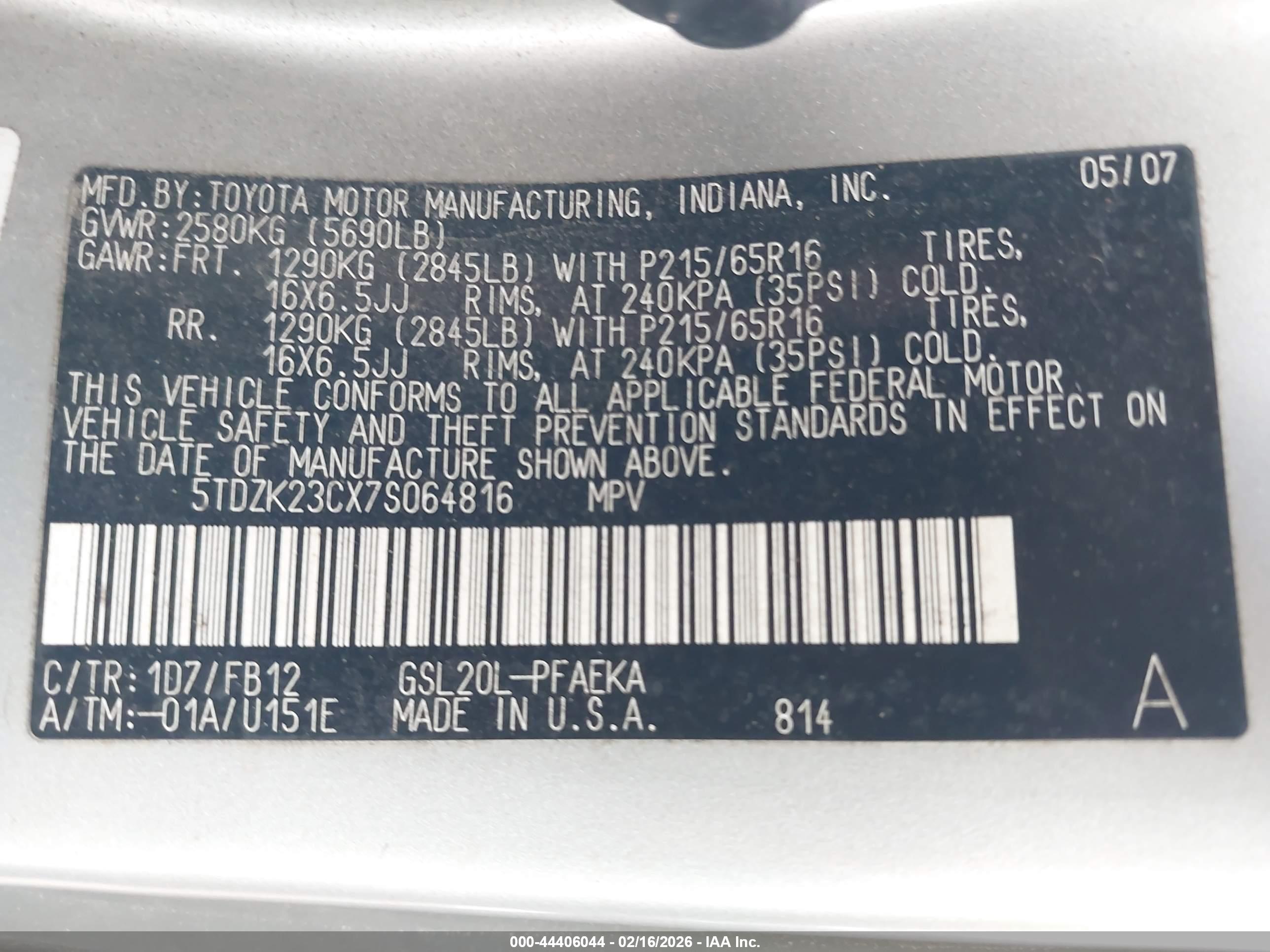 TOYOTA SIENNA image 9