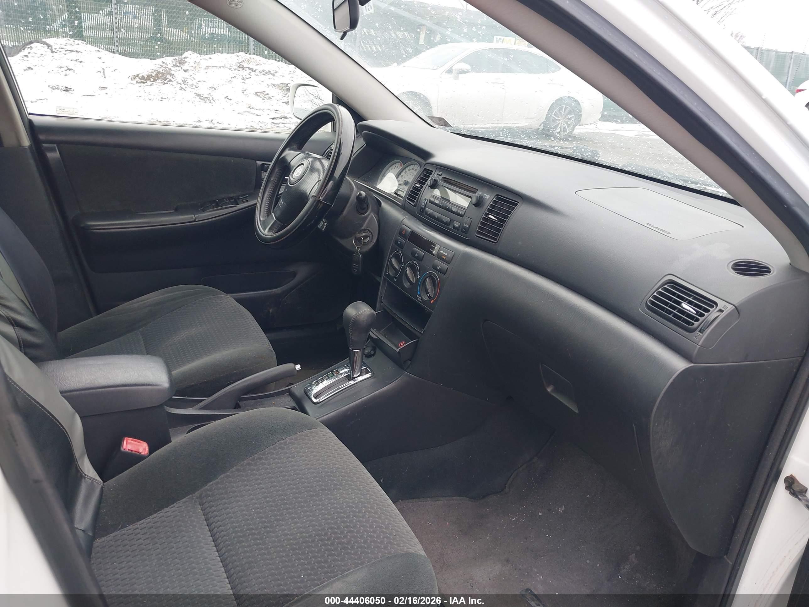TOYOTA COROLLA image 5