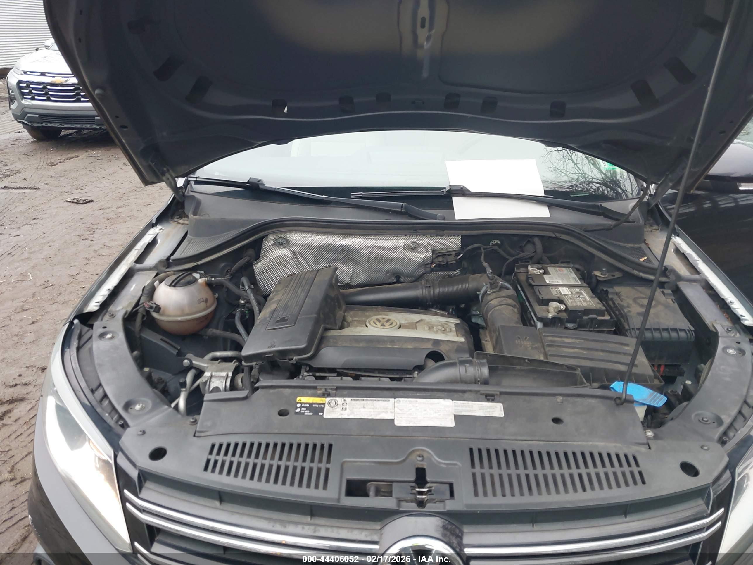 VOLKSWAGEN TIGUAN image 10
