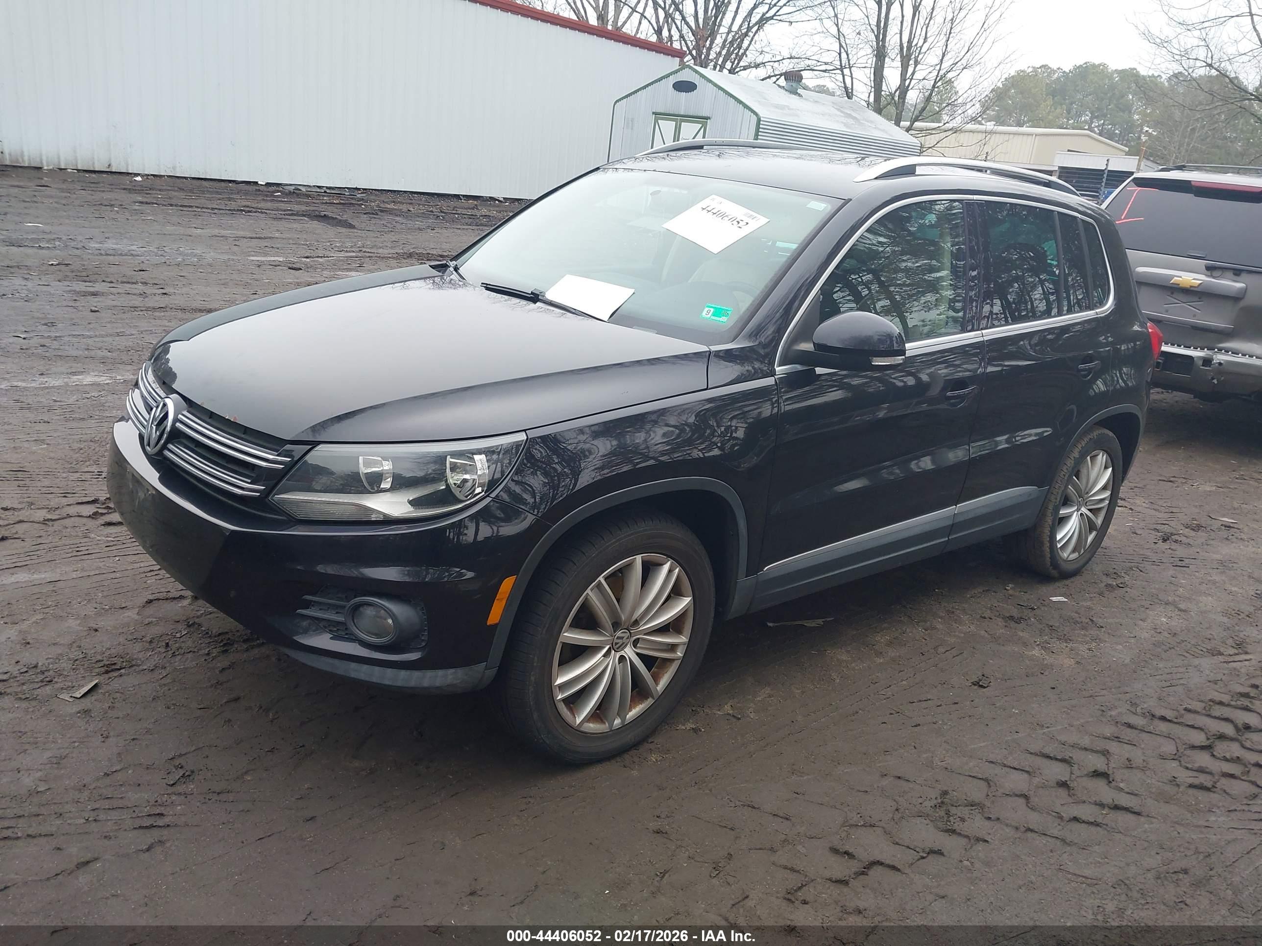 VOLKSWAGEN TIGUAN image 2