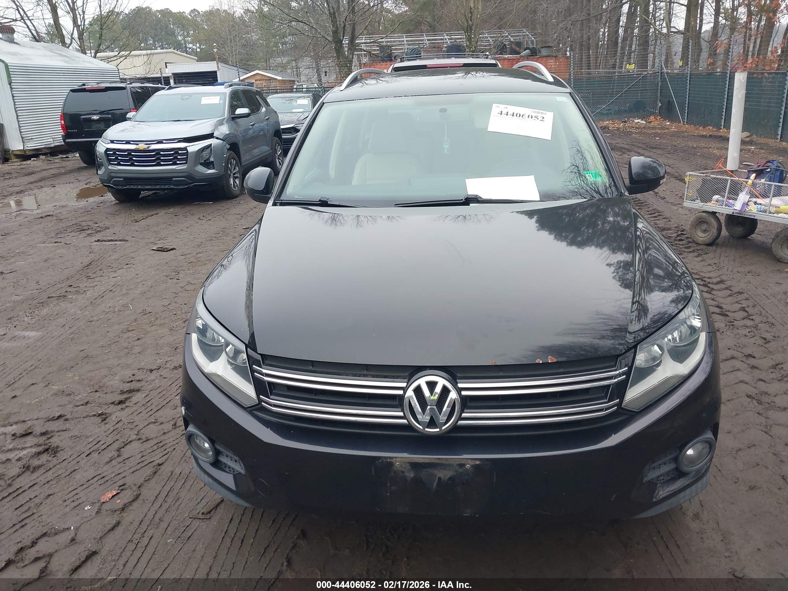VOLKSWAGEN TIGUAN image 6