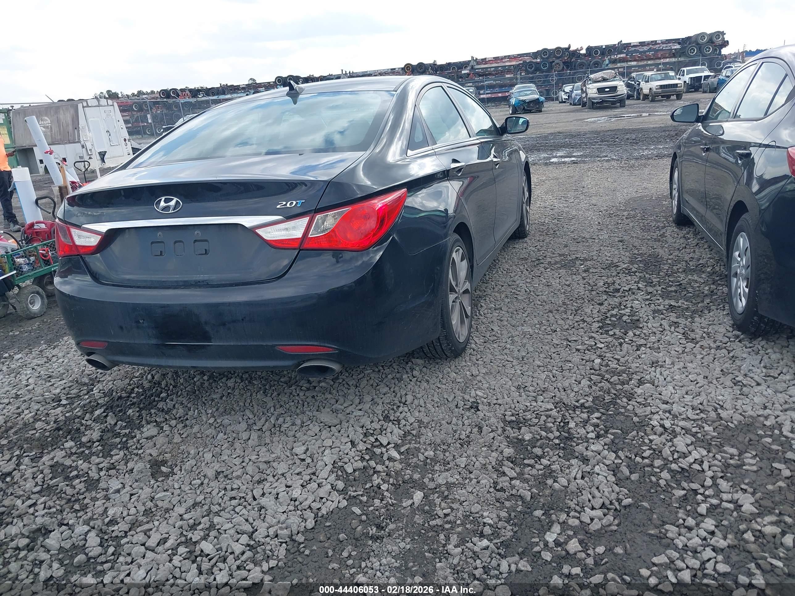 HYUNDAI SONATA image 4
