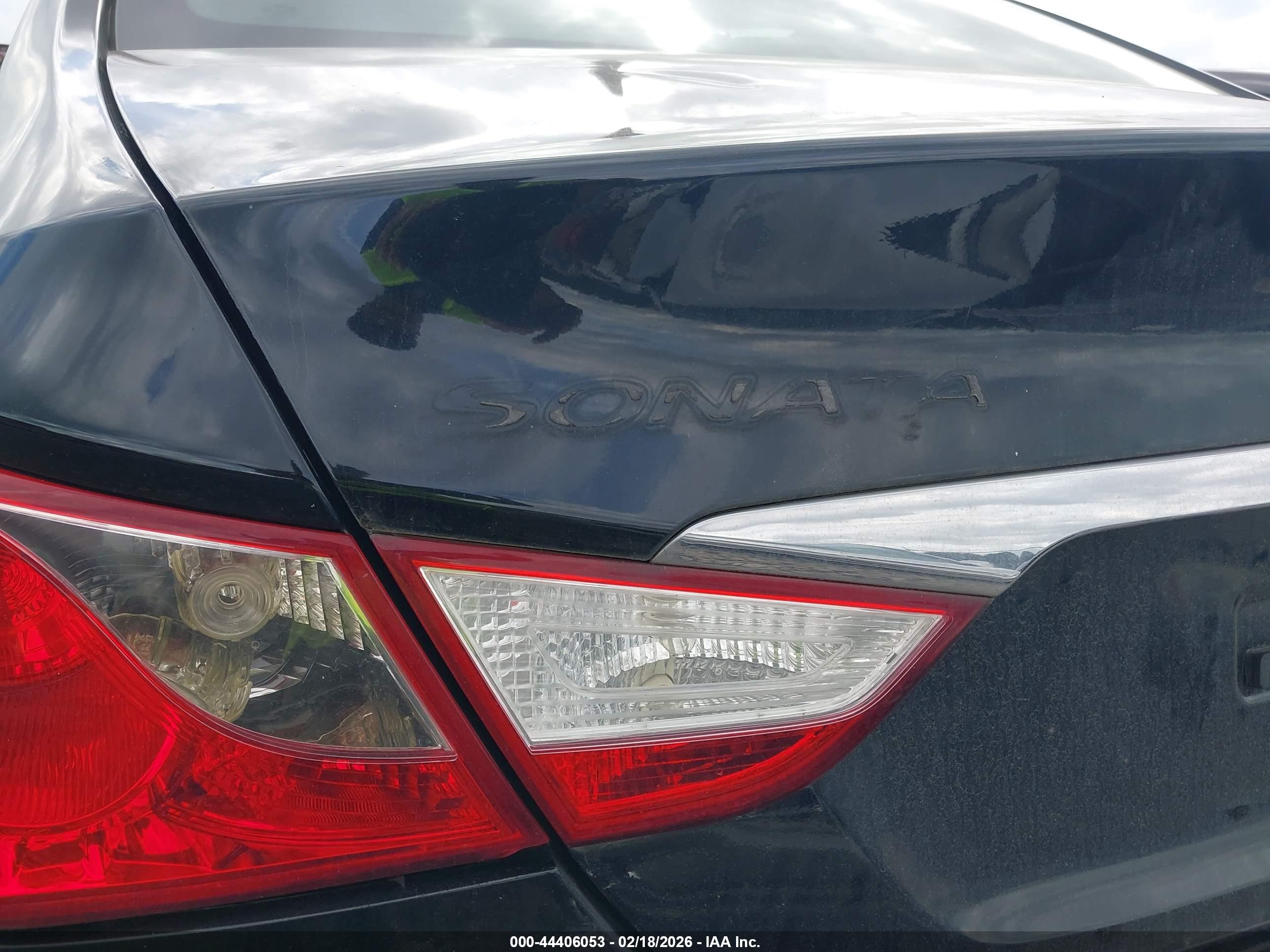 HYUNDAI SONATA image 6