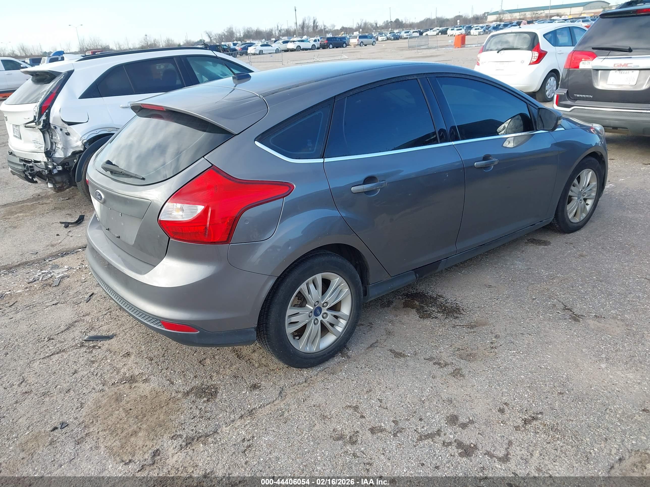 FORD FOCUS image 4