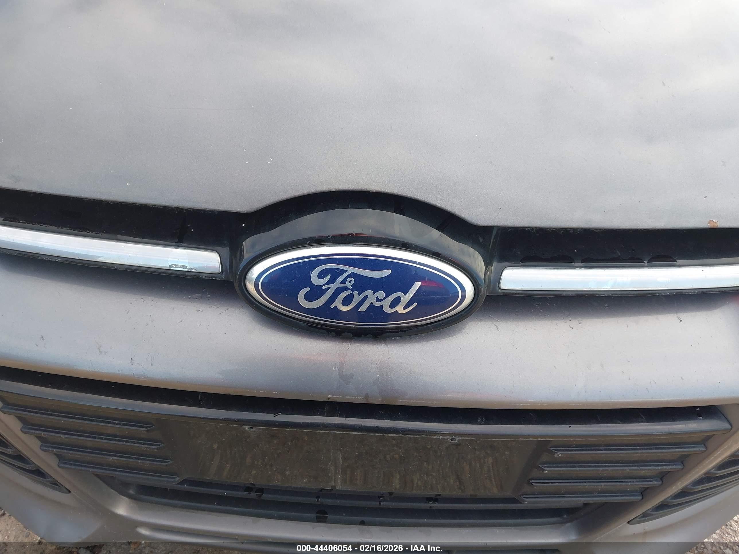 FORD FOCUS image 6