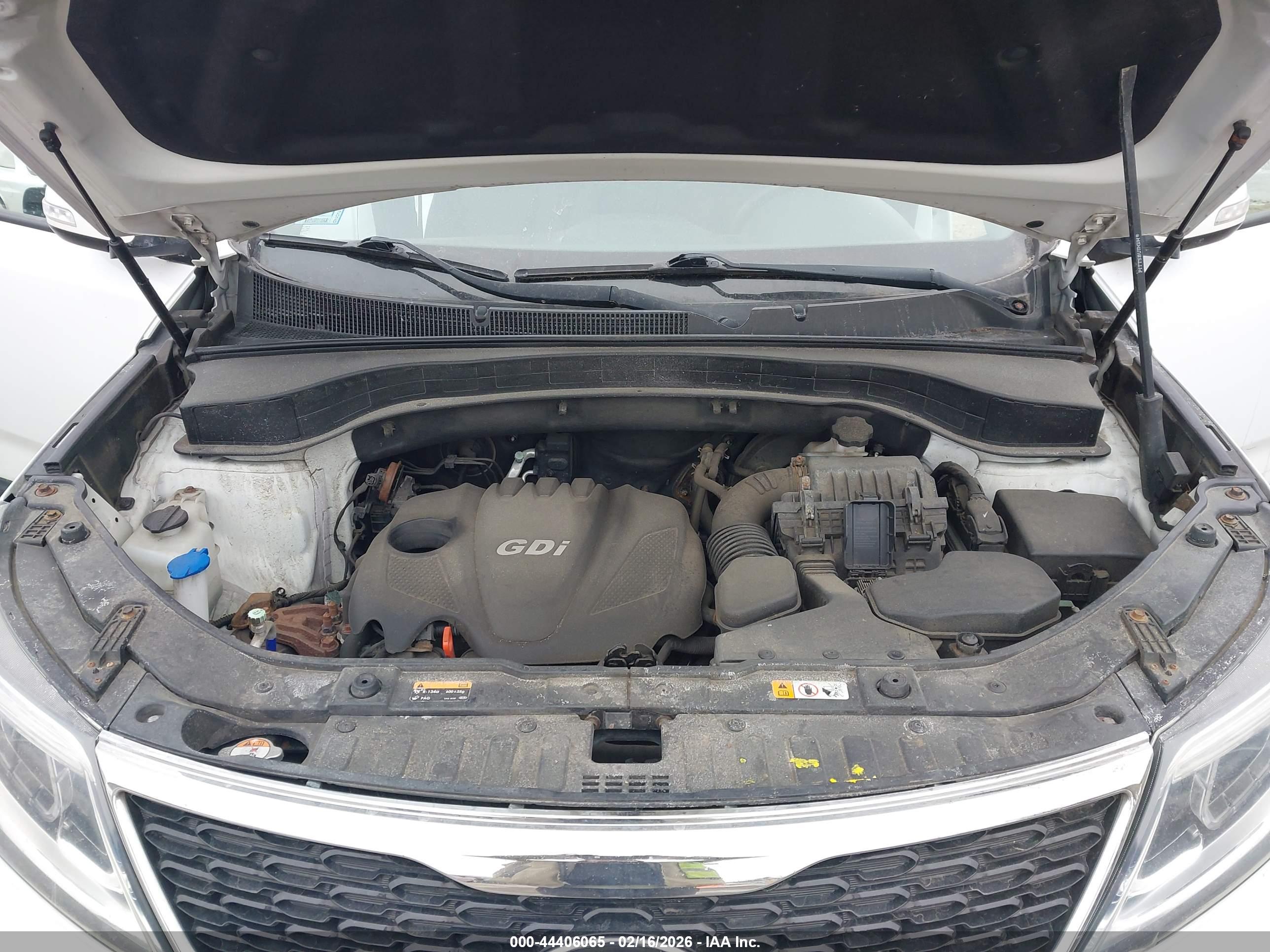 KIA SORENTO image 10