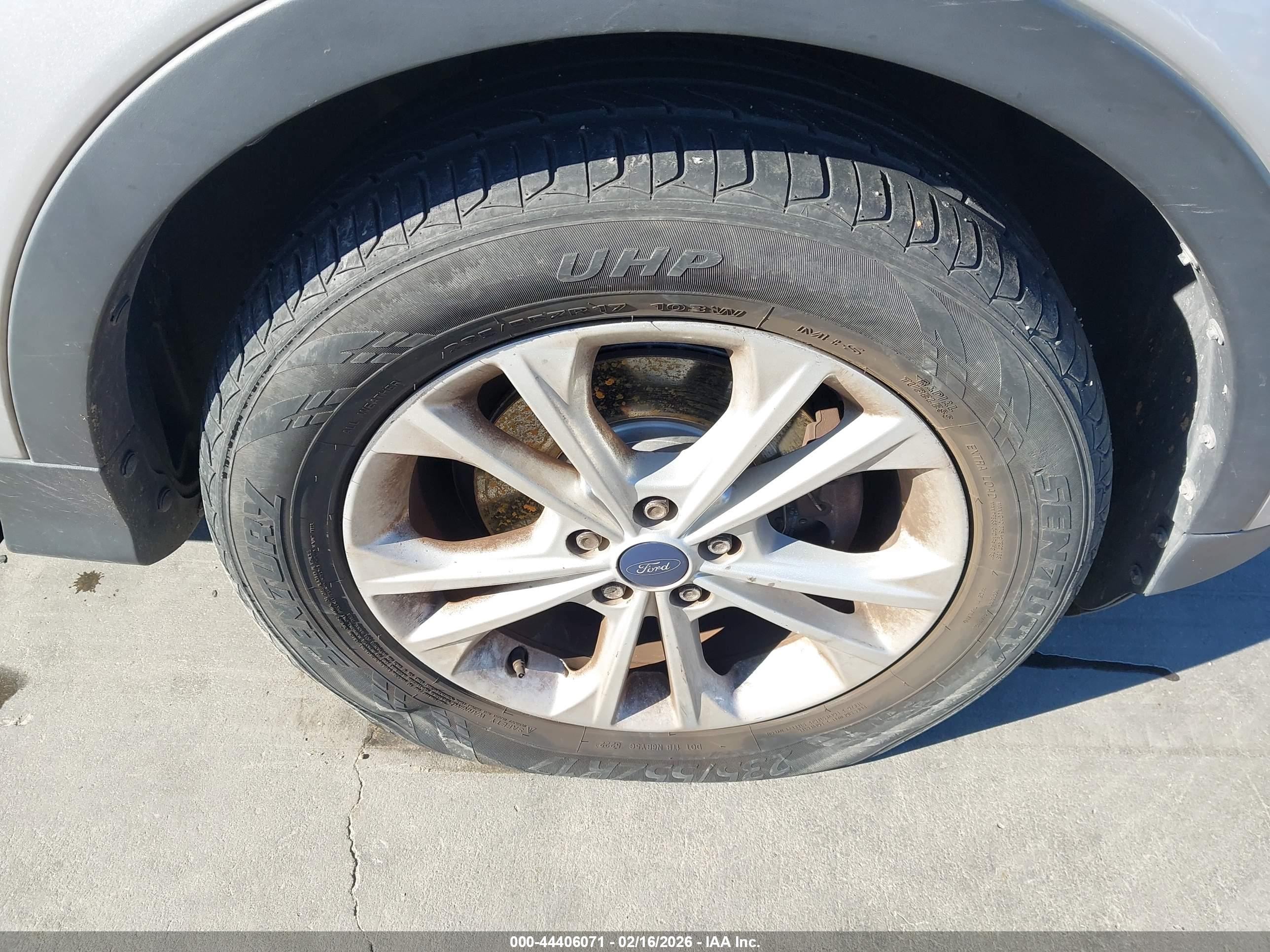 FORD ESCAPE image 6