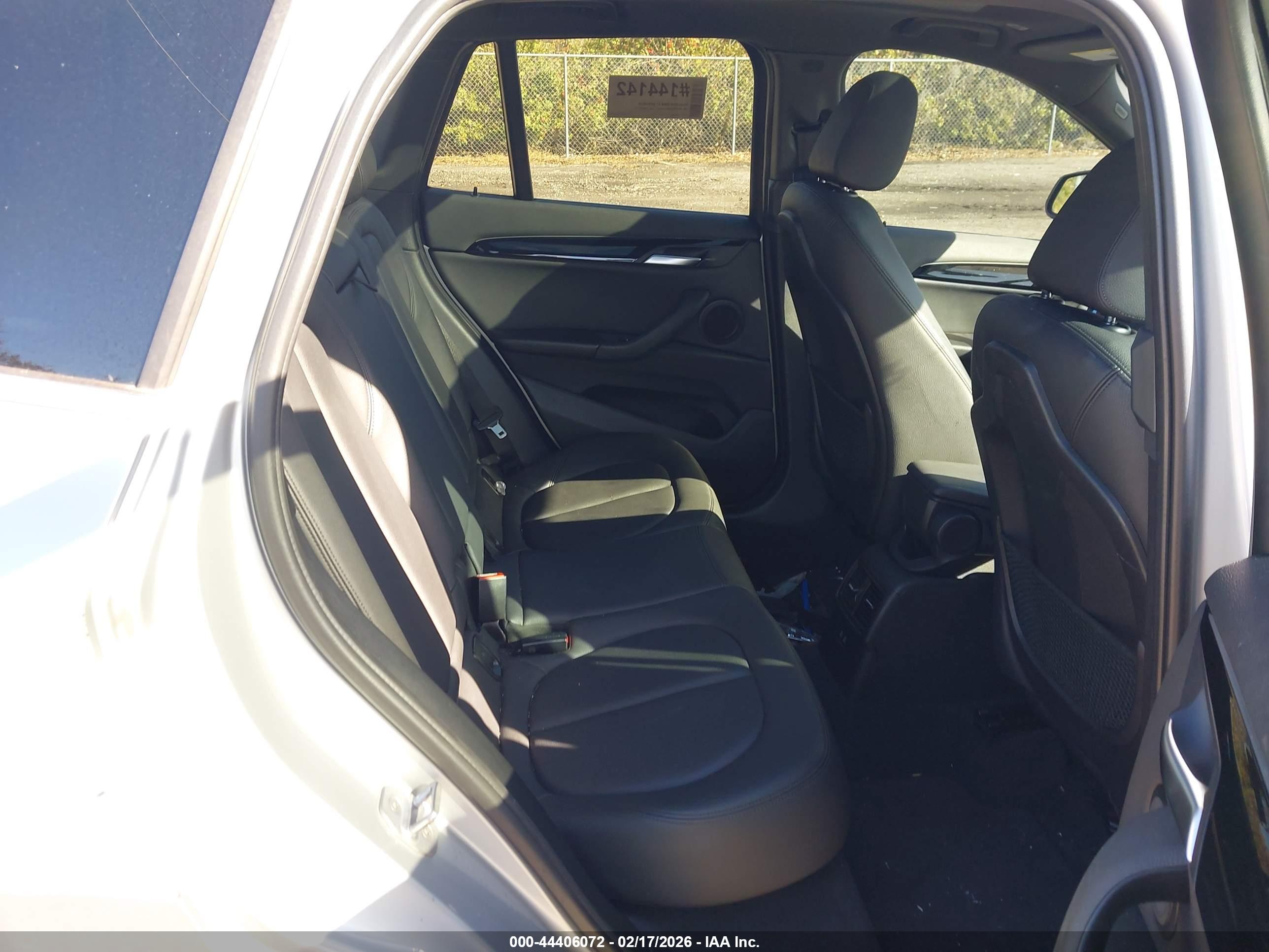 BMW X1 image 8