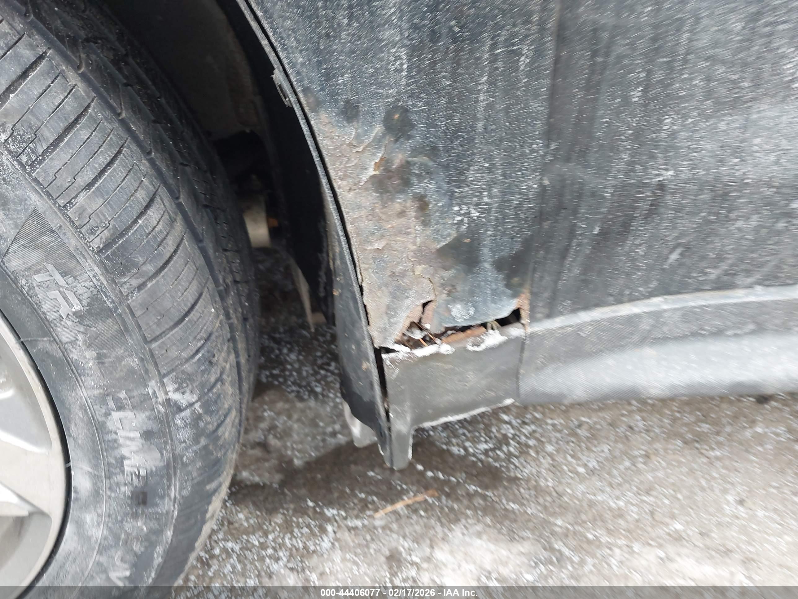 CHEVROLET EQUINOX image 6
