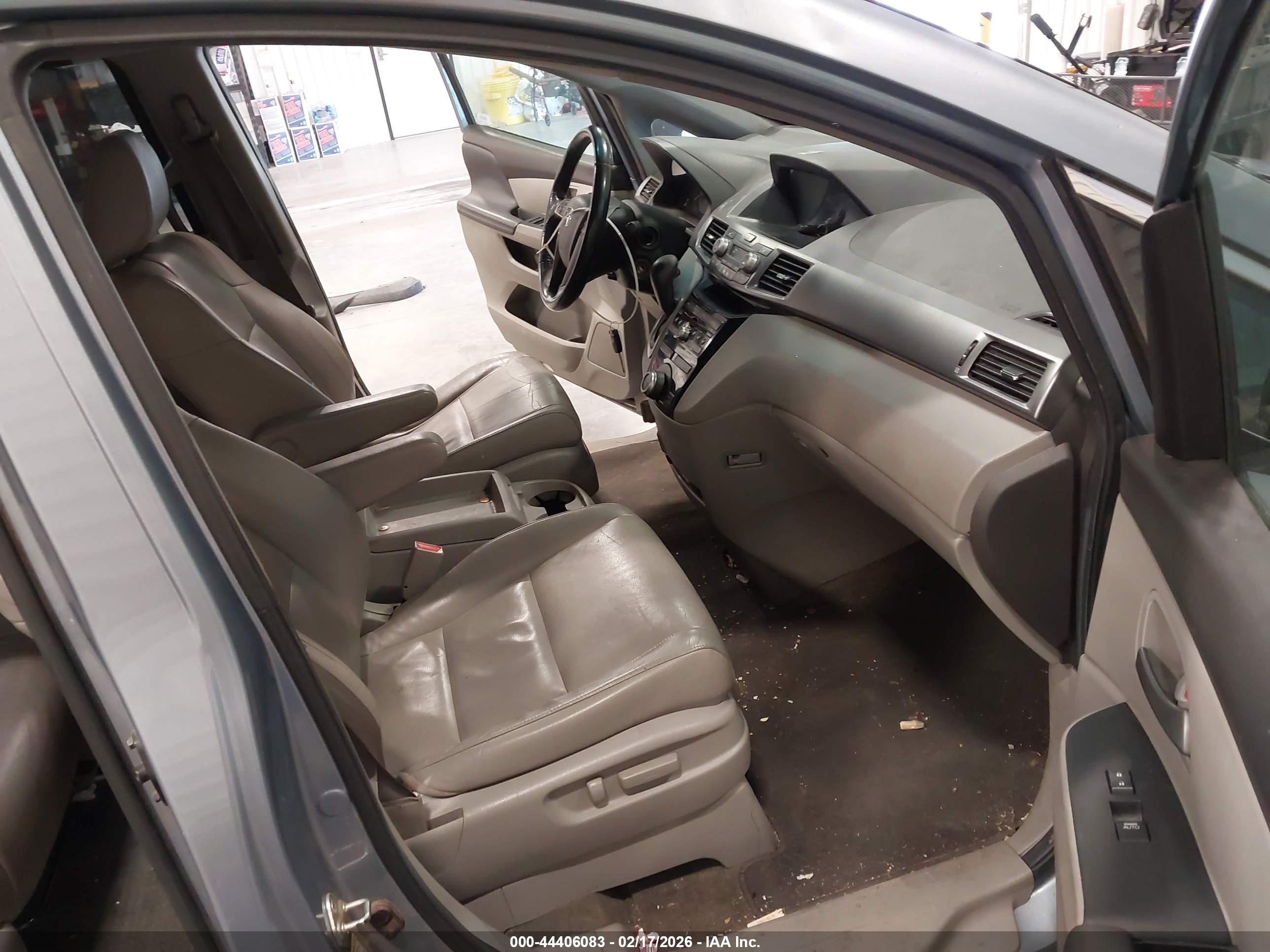 HONDA ODYSSEY image 5